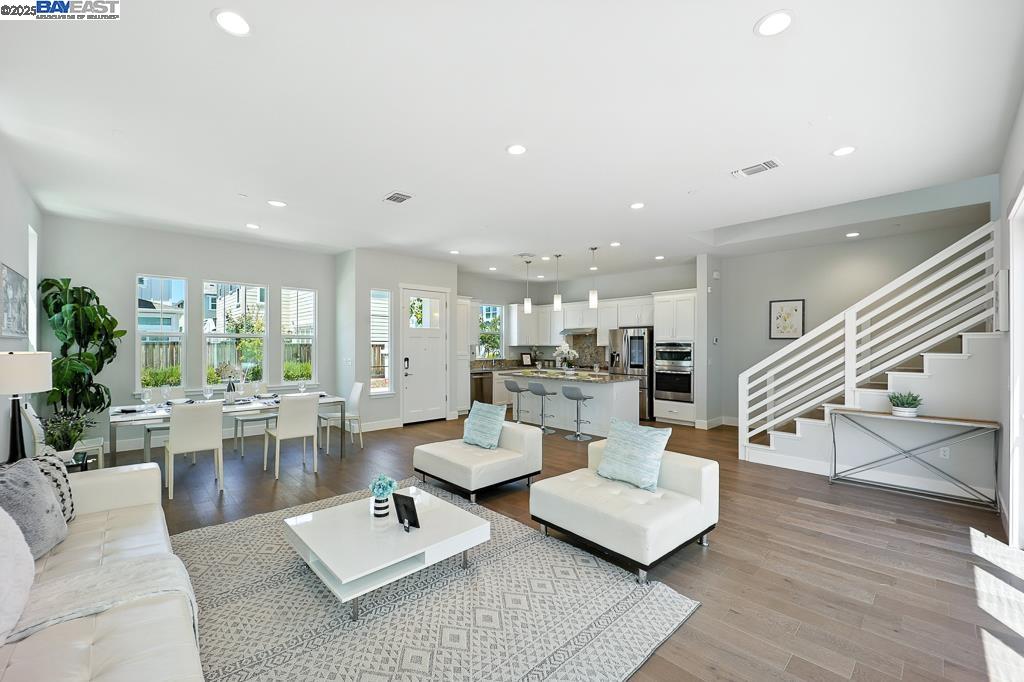 Detail Gallery Image 16 of 59 For 8360 Marine Way, Newark,  CA 94560 - 4 Beds | 2/1 Baths