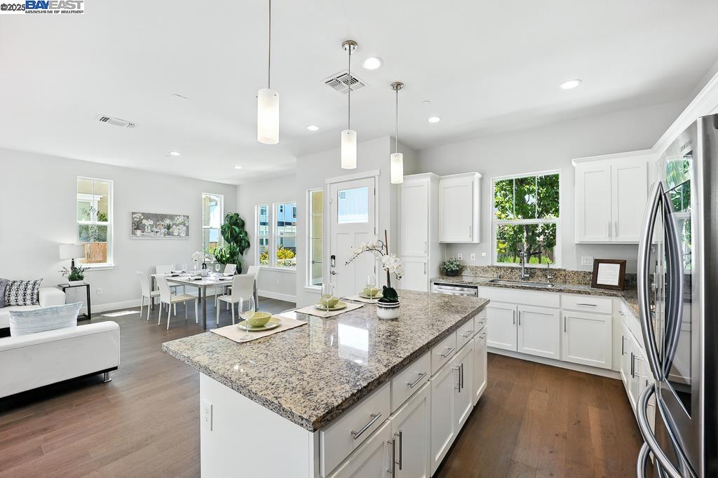 Detail Gallery Image 22 of 59 For 8360 Marine Way, Newark,  CA 94560 - 4 Beds | 2/1 Baths