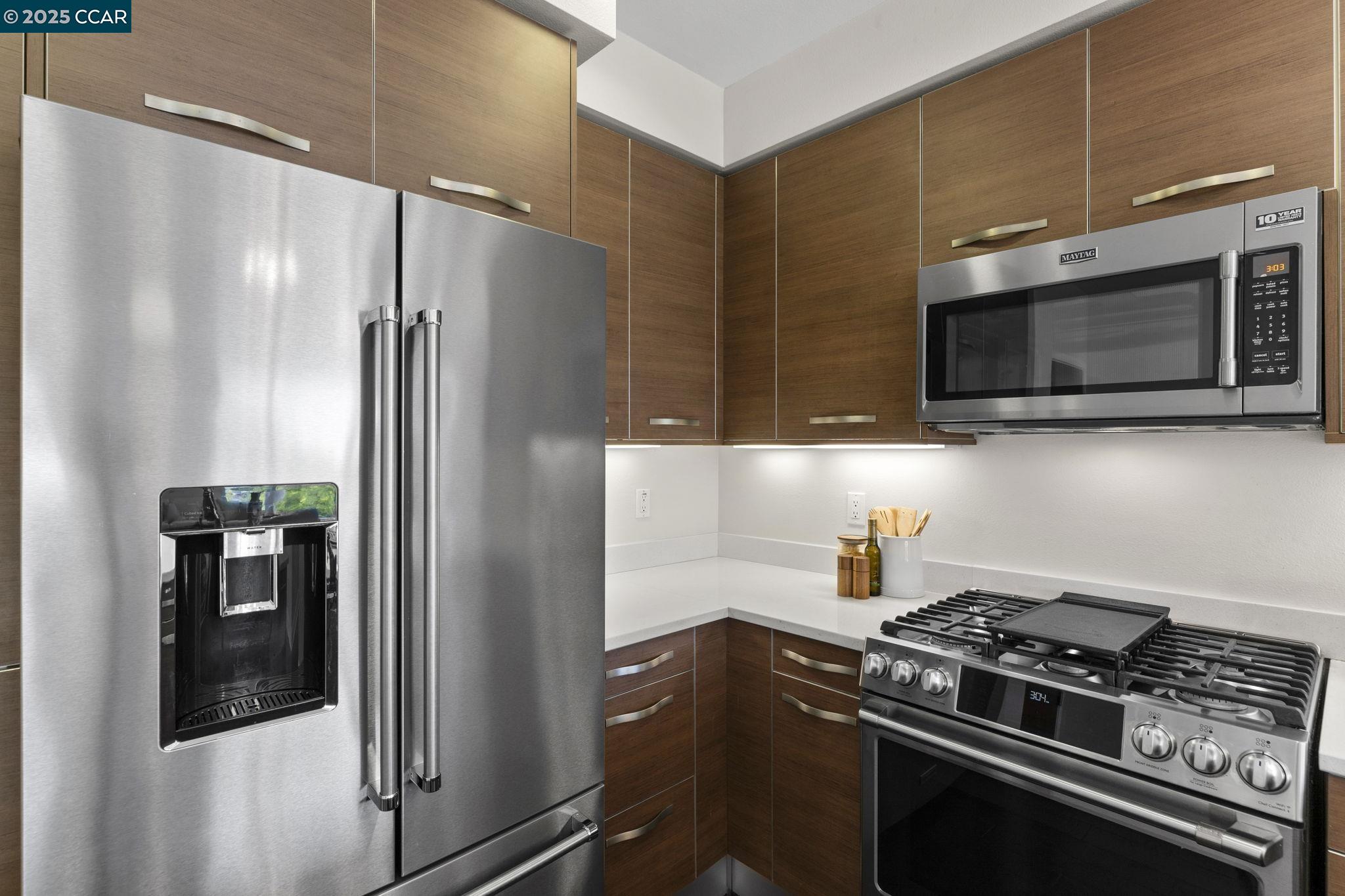 Detail Gallery Image 11 of 52 For 555 Ygnacio Valley Rd #222,  Walnut Creek,  CA 94596 - 2 Beds | 2 Baths