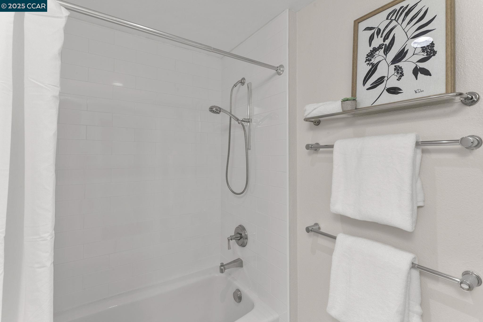 Detail Gallery Image 21 of 52 For 555 Ygnacio Valley Rd #222,  Walnut Creek,  CA 94596 - 2 Beds | 2 Baths