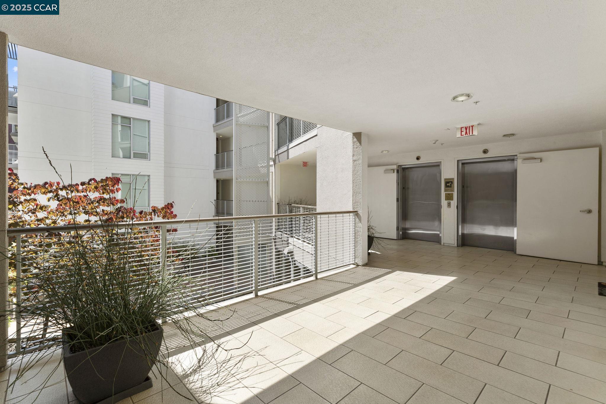 Detail Gallery Image 6 of 52 For 555 Ygnacio Valley Rd #222,  Walnut Creek,  CA 94596 - 2 Beds | 2 Baths