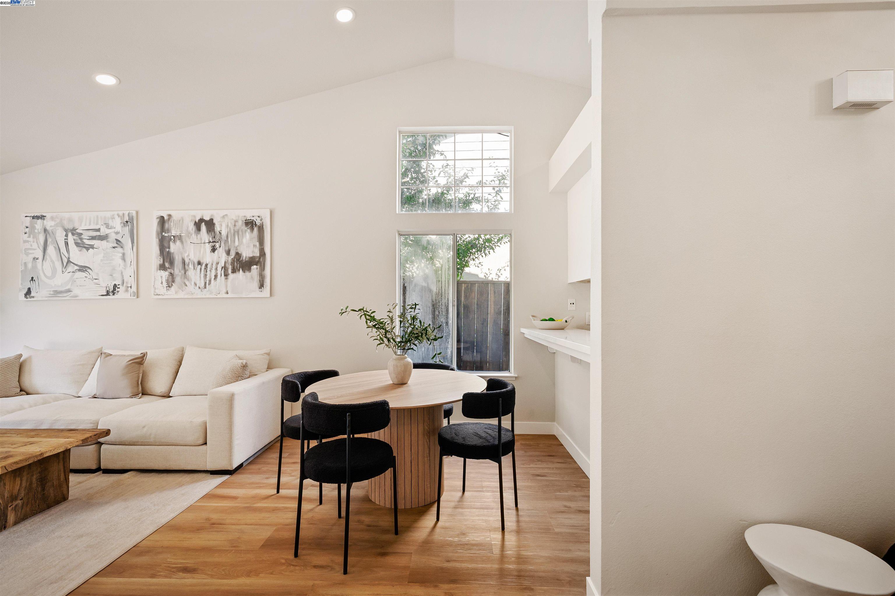 Photo #6: 41103055 Listing 