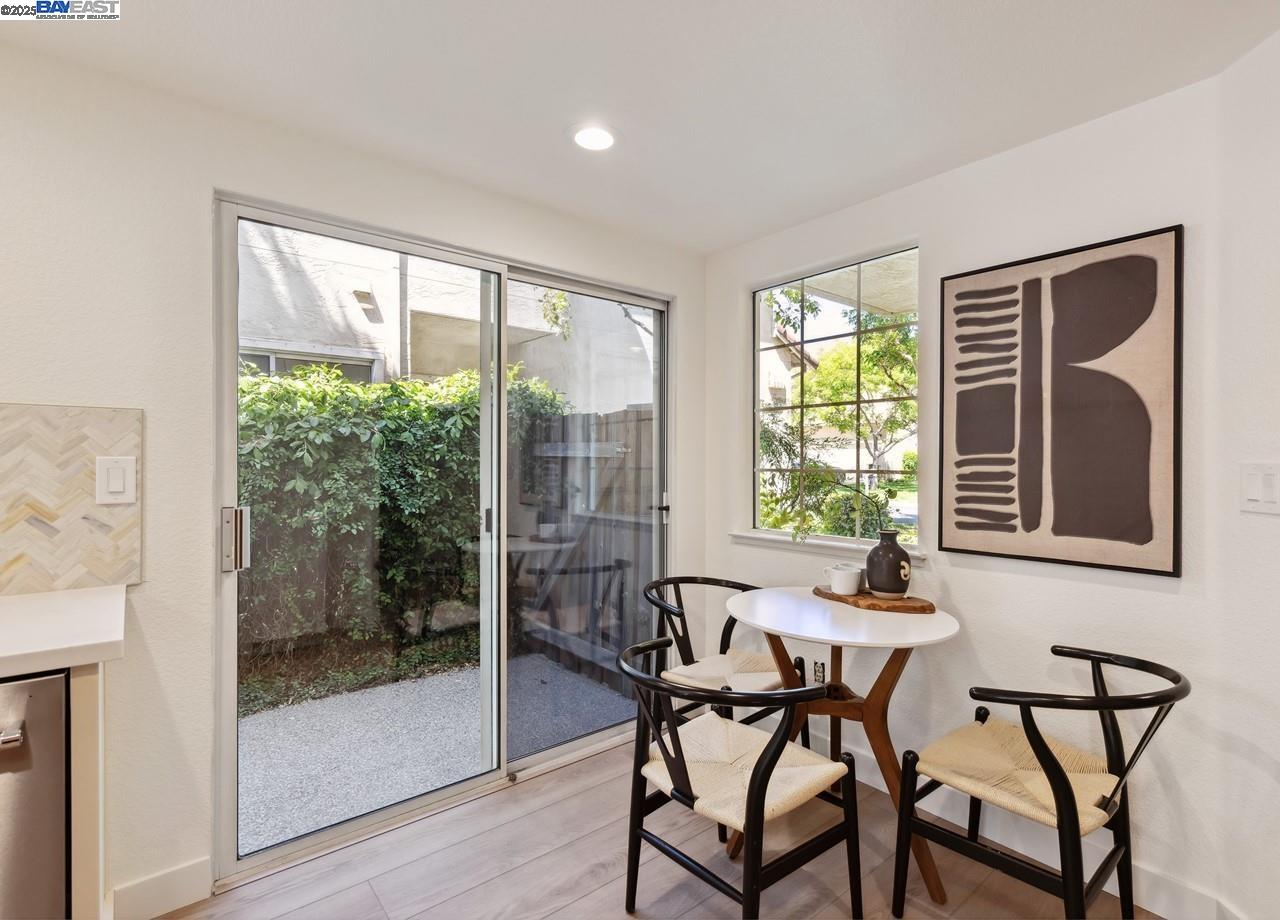 Detail Gallery Image 7 of 29 For 4245 Garibaldi Pl, Pleasanton,  CA 94566 - 3 Beds | 2/1 Baths