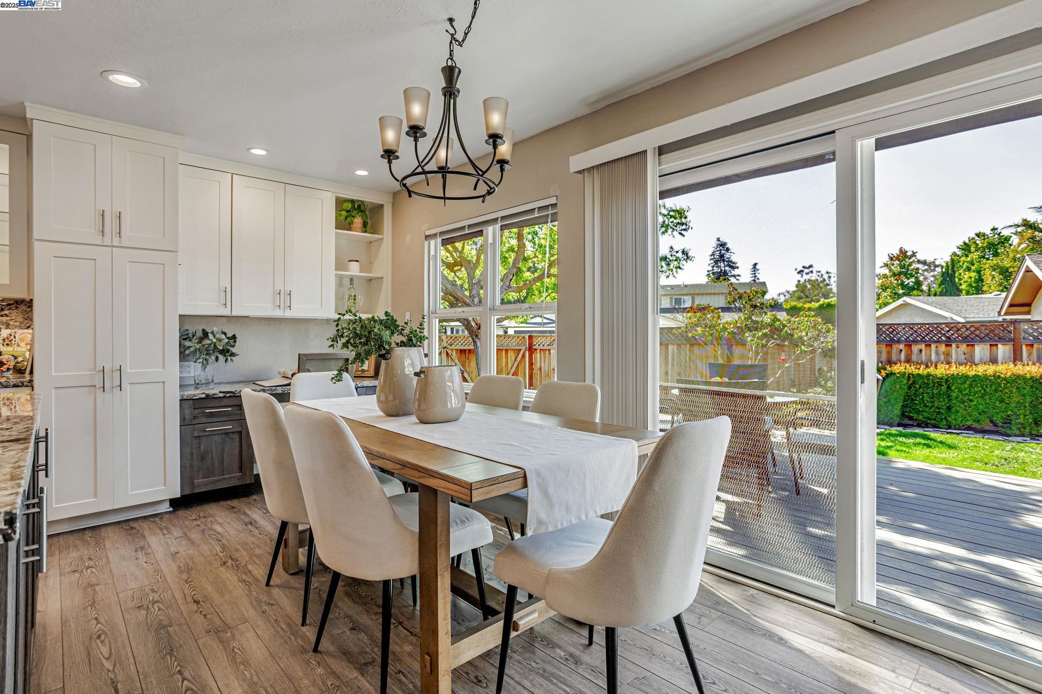 Detail Gallery Image 14 of 50 For 35280 Farnham Dr, Newark,  CA 94560 - 4 Beds | 2 Baths