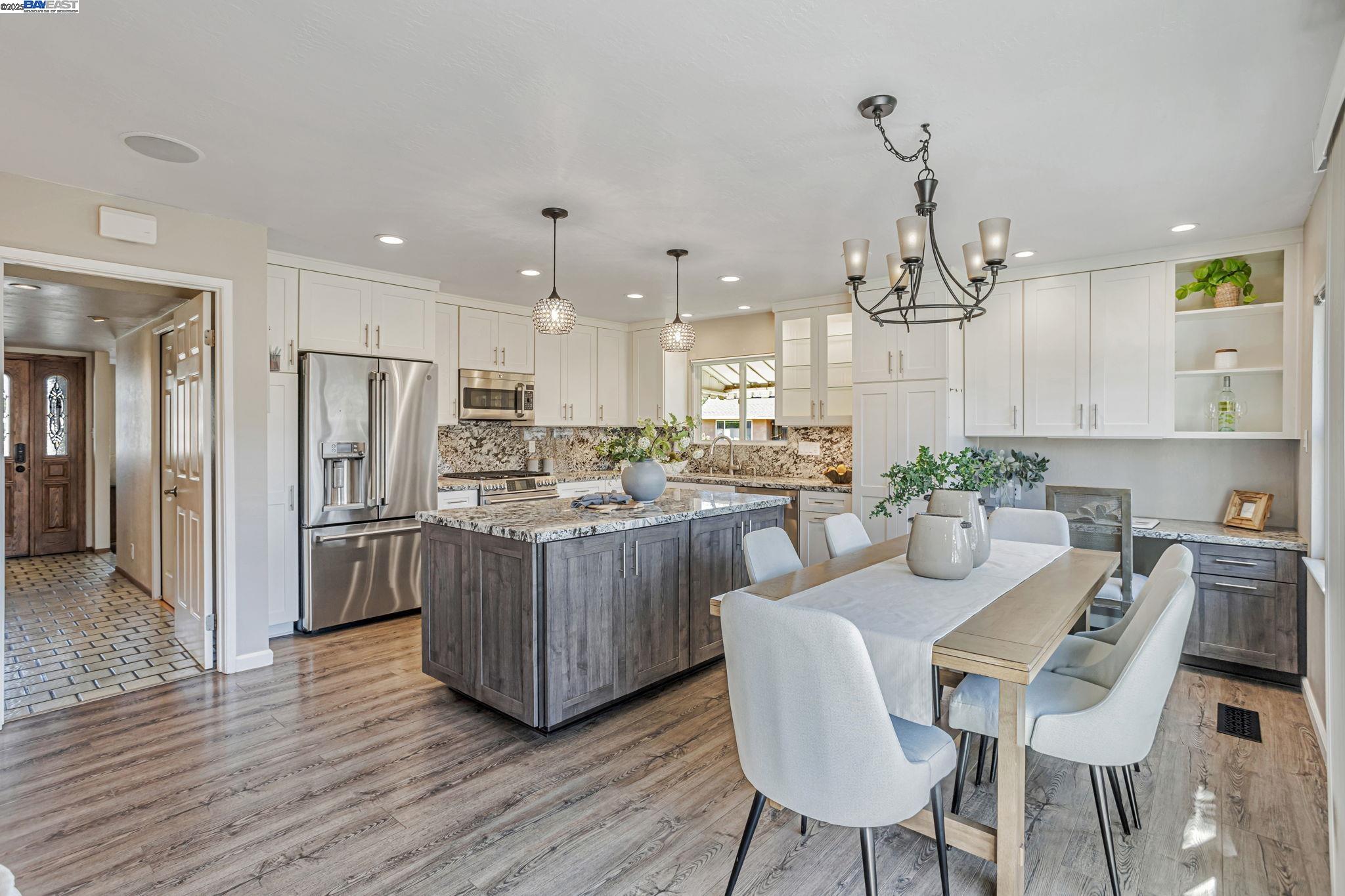 Detail Gallery Image 15 of 50 For 35280 Farnham Dr, Newark,  CA 94560 - 4 Beds | 2 Baths