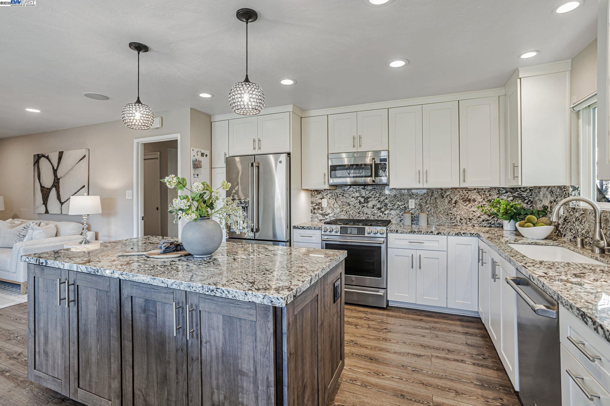 Detail Gallery Image 16 of 50 For 35280 Farnham Dr, Newark,  CA 94560 - 4 Beds | 2 Baths