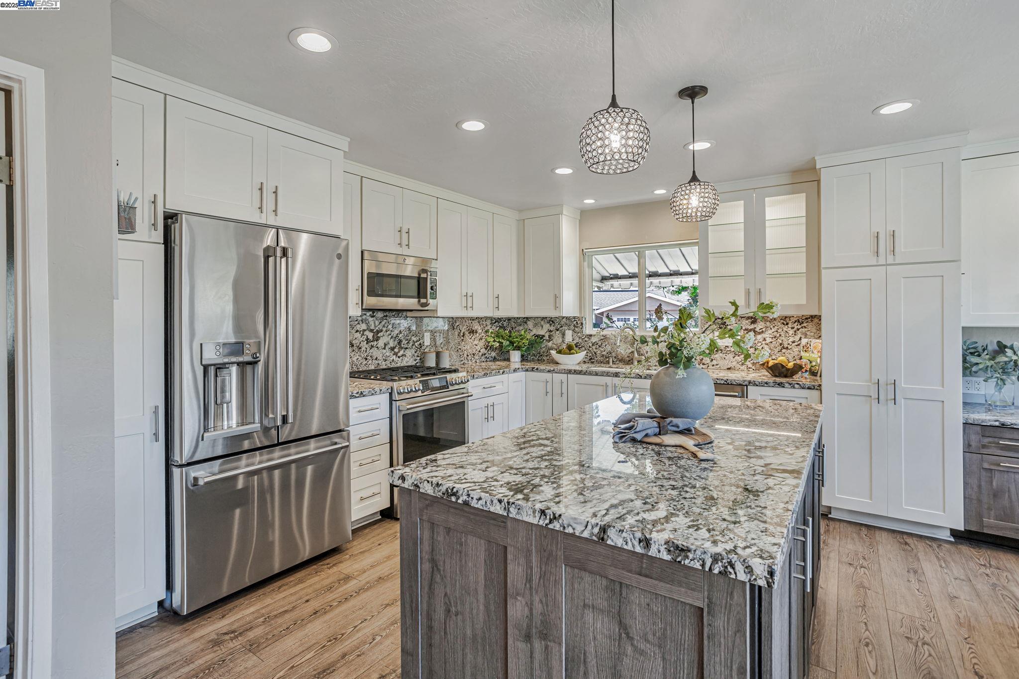 Detail Gallery Image 18 of 50 For 35280 Farnham Dr, Newark,  CA 94560 - 4 Beds | 2 Baths