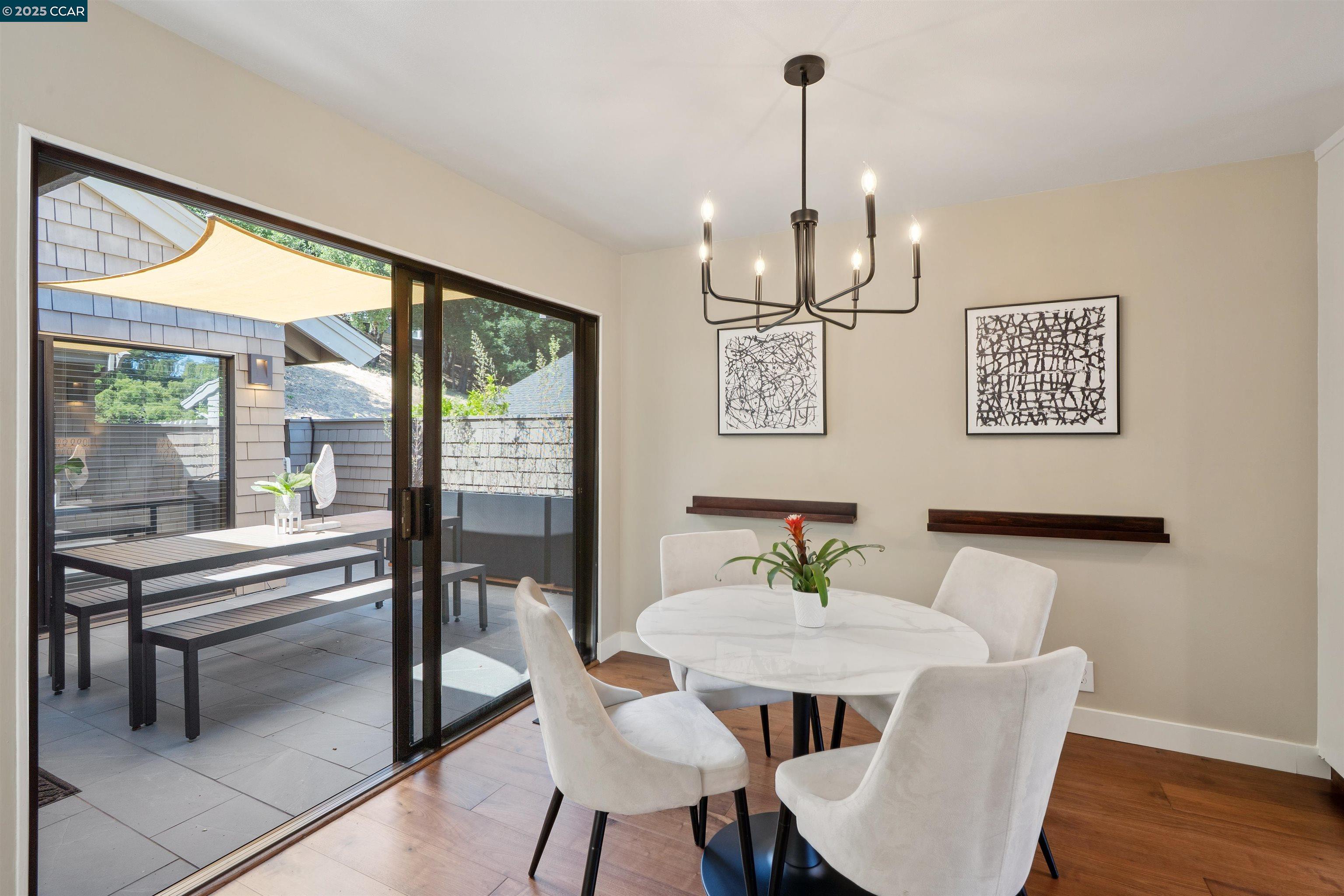 Detail Gallery Image 18 of 51 For 404 Ridge Gate Road, Orinda,  CA 94563 - 3 Beds | 2 Baths