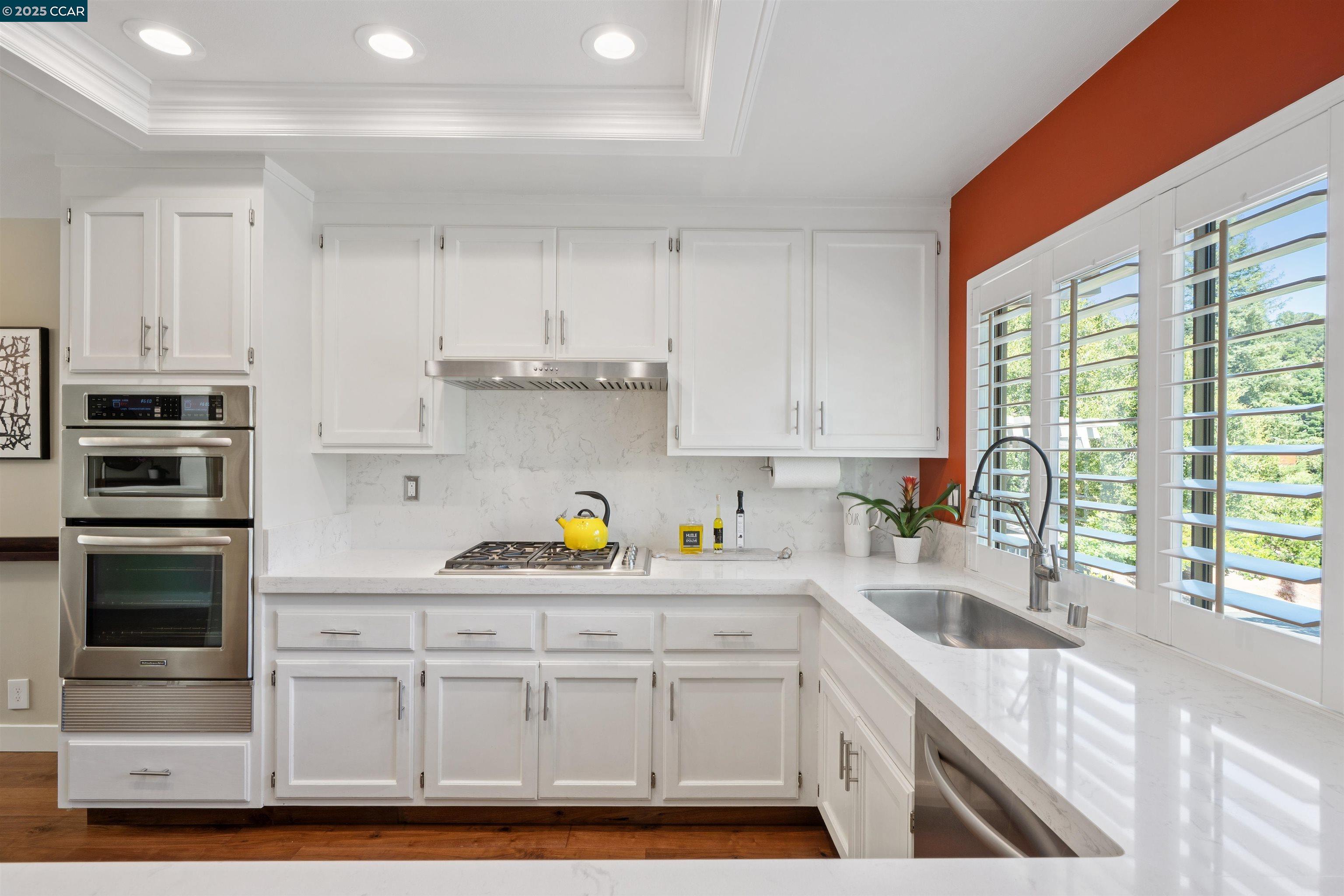 Detail Gallery Image 20 of 51 For 404 Ridge Gate Road, Orinda,  CA 94563 - 3 Beds | 2 Baths