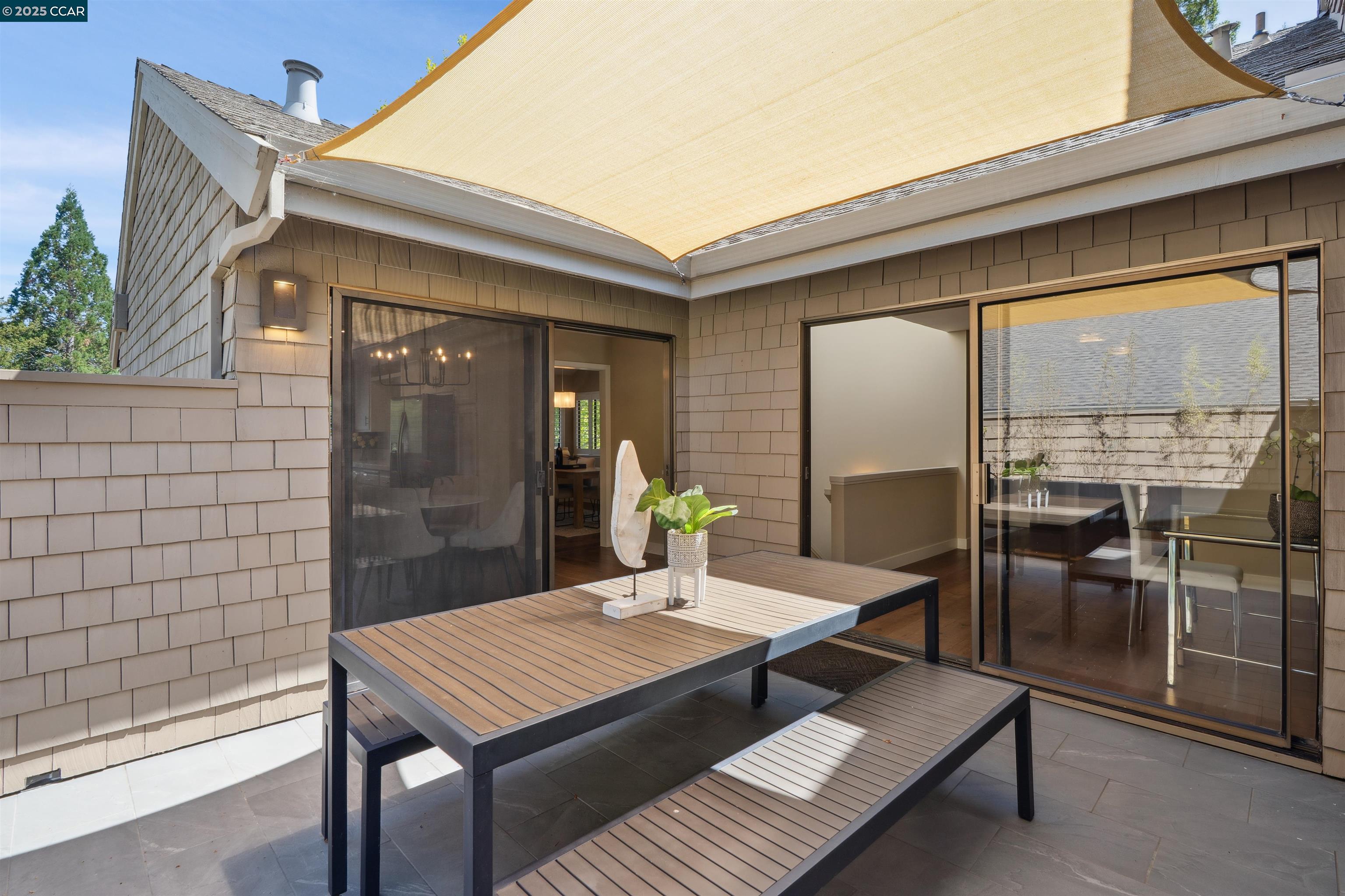 Detail Gallery Image 24 of 51 For 404 Ridge Gate Road, Orinda,  CA 94563 - 3 Beds | 2 Baths