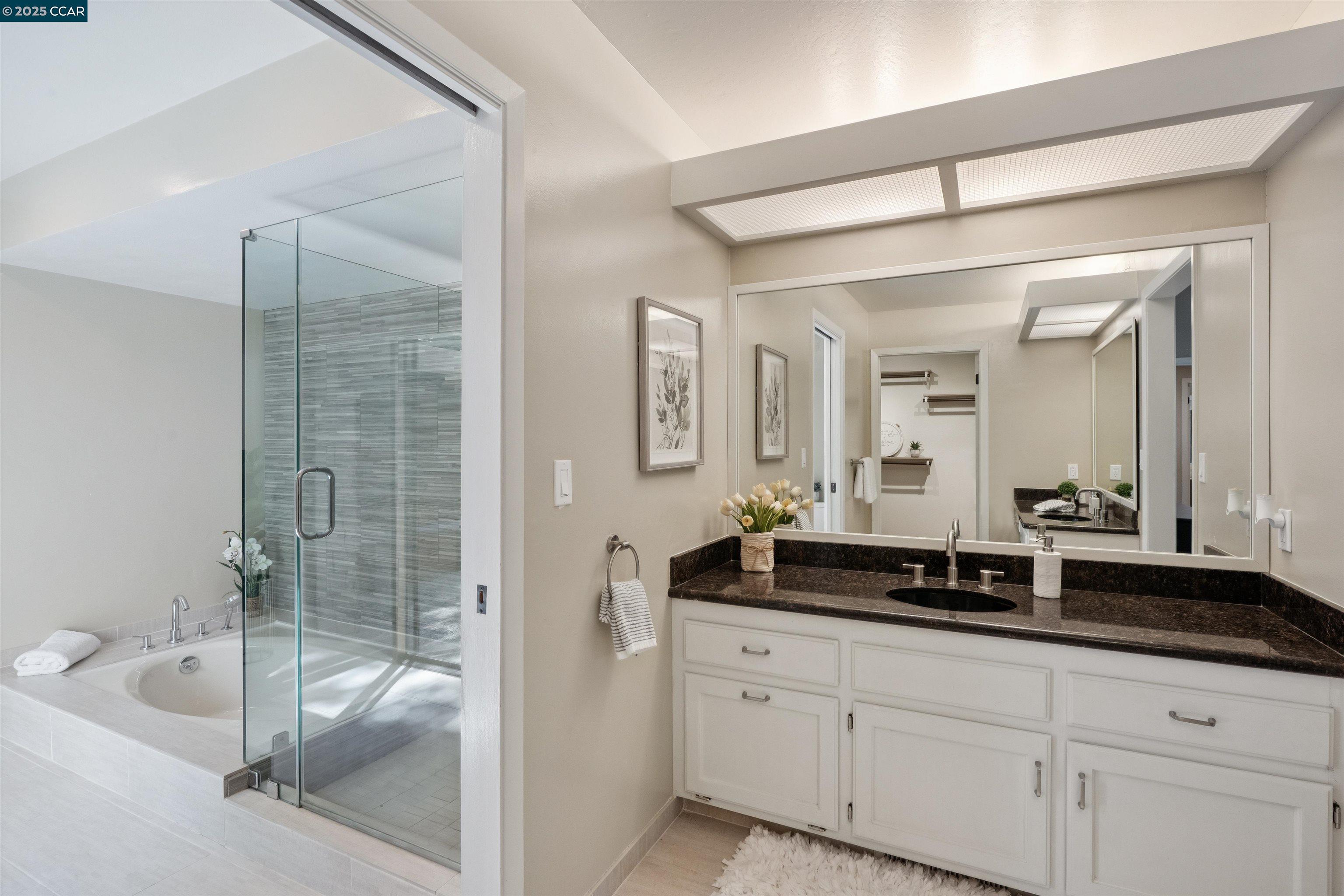 Detail Gallery Image 33 of 51 For 404 Ridge Gate Road, Orinda,  CA 94563 - 3 Beds | 2 Baths