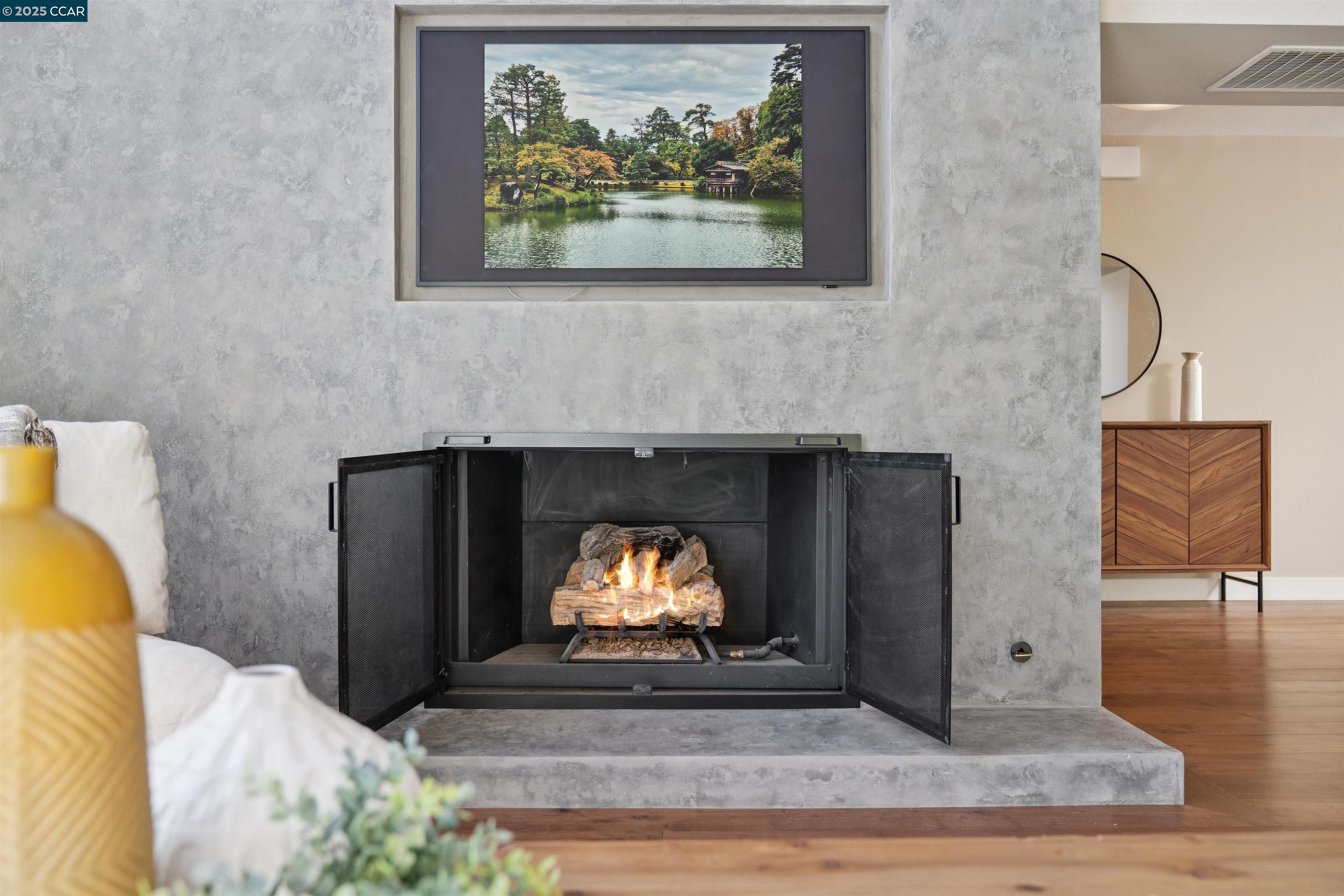 Detail Gallery Image 8 of 51 For 404 Ridge Gate Road, Orinda,  CA 94563 - 3 Beds | 2 Baths
