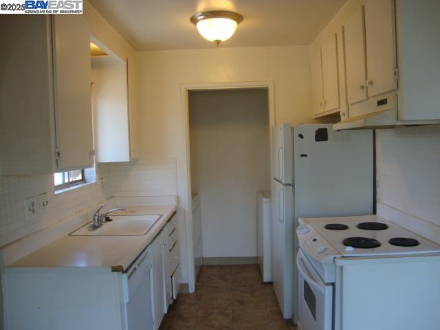 Detail Gallery Image 8 of 10 For 1203a 147th Ave, San Leandro,  CA 94578 - 2 Beds | 1/1 Baths