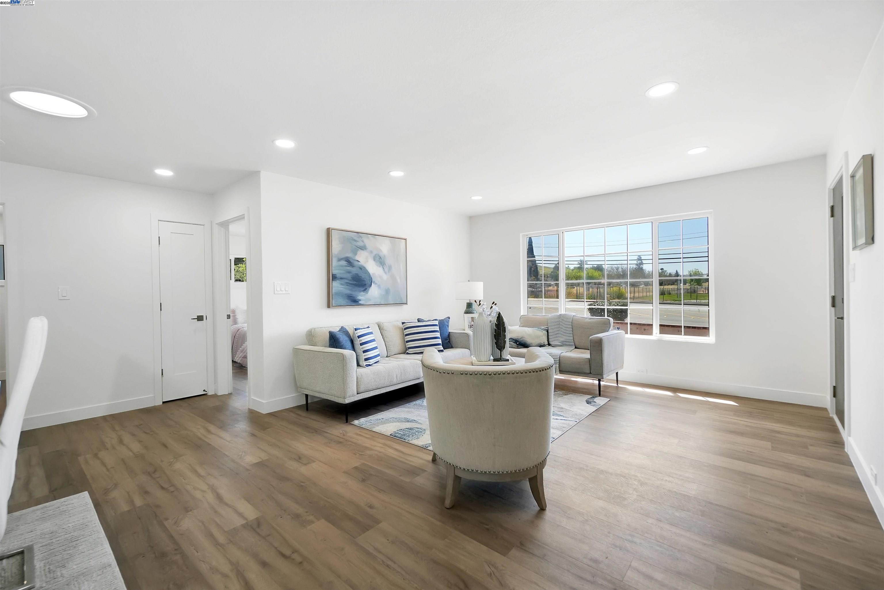 Detail Gallery Image 12 of 57 For 524 E Warren Ave, Fremont,  CA 94539 - 4 Beds | 2 Baths