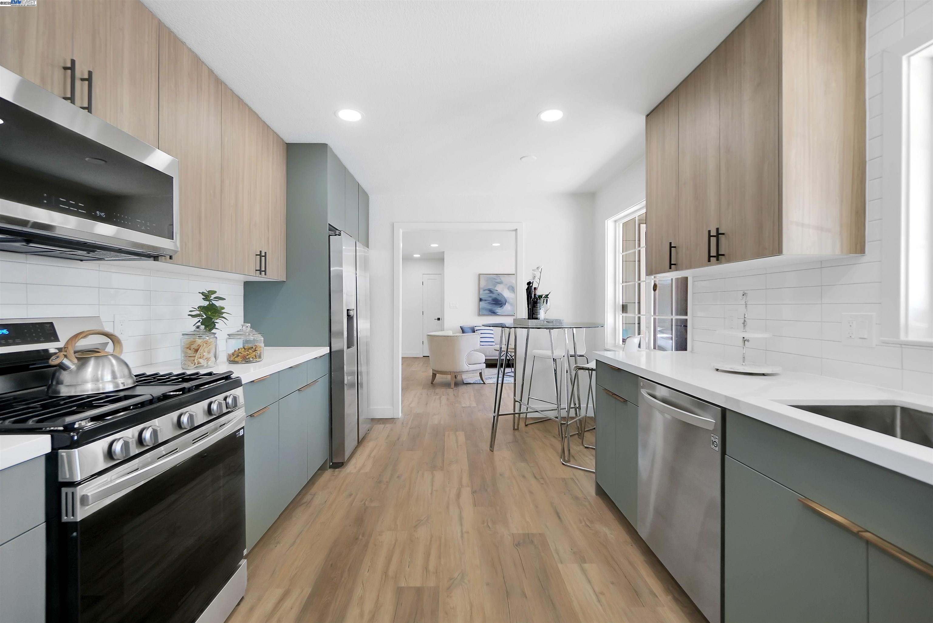 Detail Gallery Image 17 of 57 For 524 E Warren Ave, Fremont,  CA 94539 - 4 Beds | 2 Baths