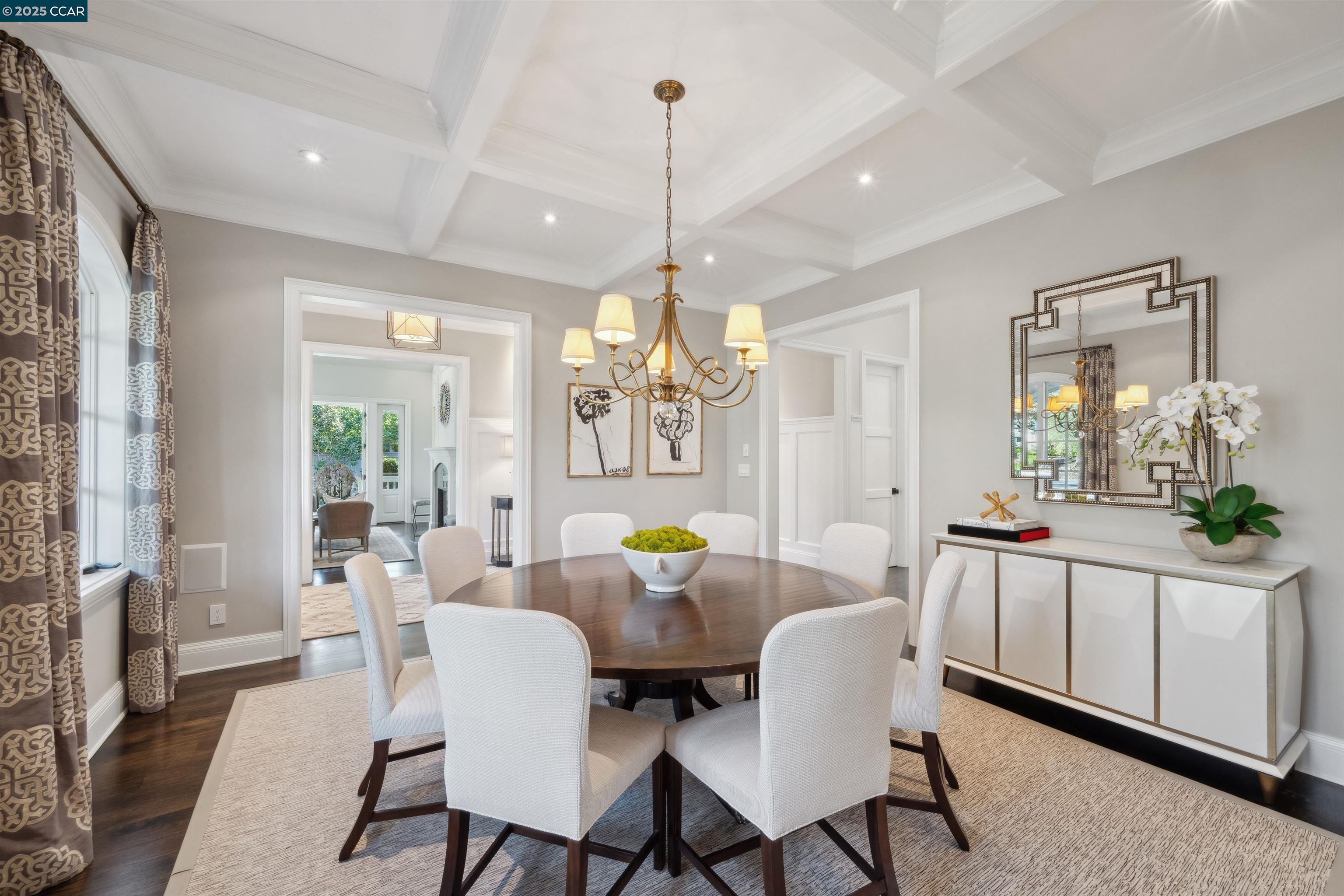 Detail Gallery Image 13 of 53 For 755 Old Jonas Hill Rd, Lafayette,  CA 94549 - 4 Beds | 3/1 Baths