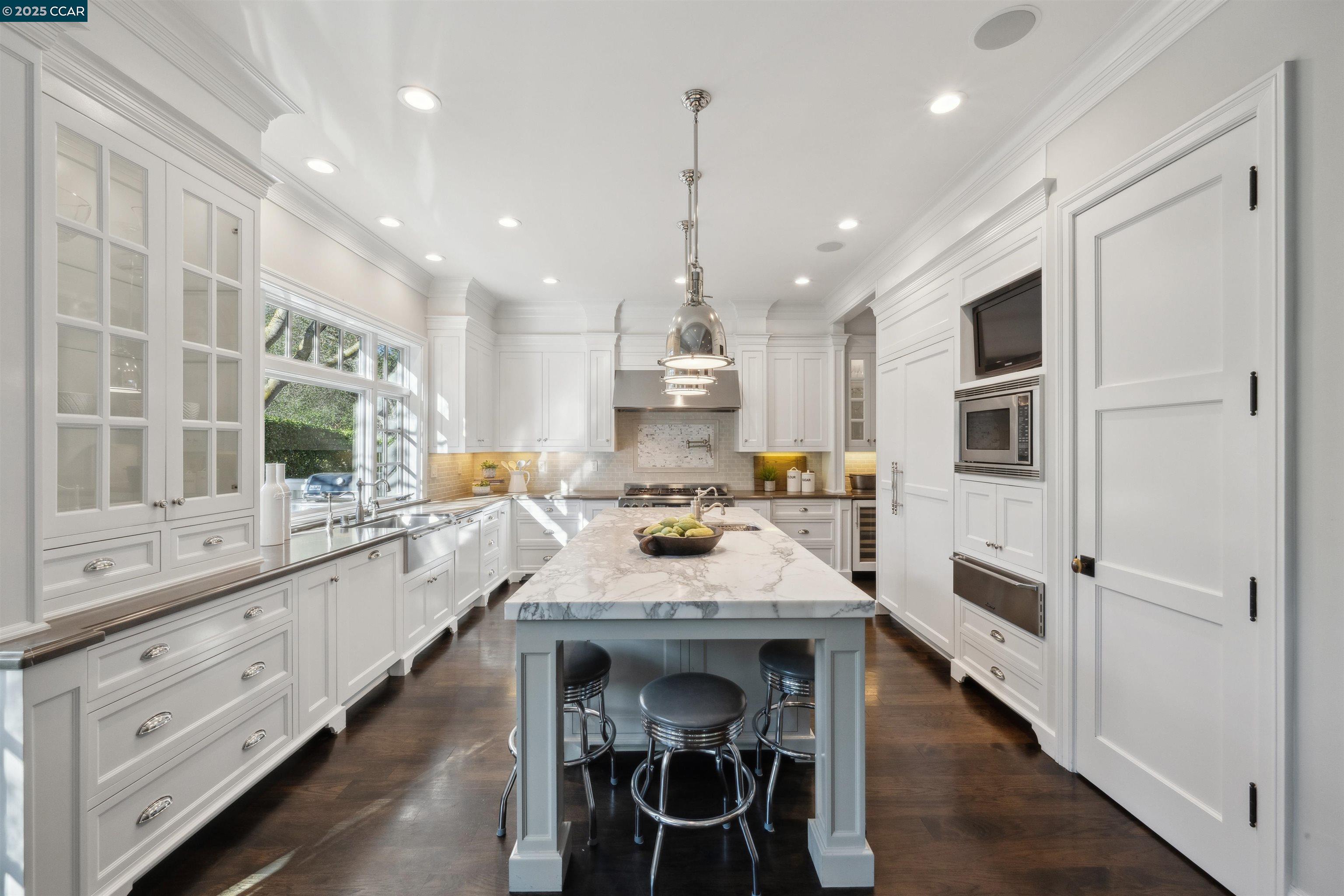 Detail Gallery Image 17 of 53 For 755 Old Jonas Hill Rd, Lafayette,  CA 94549 - 4 Beds | 3/1 Baths