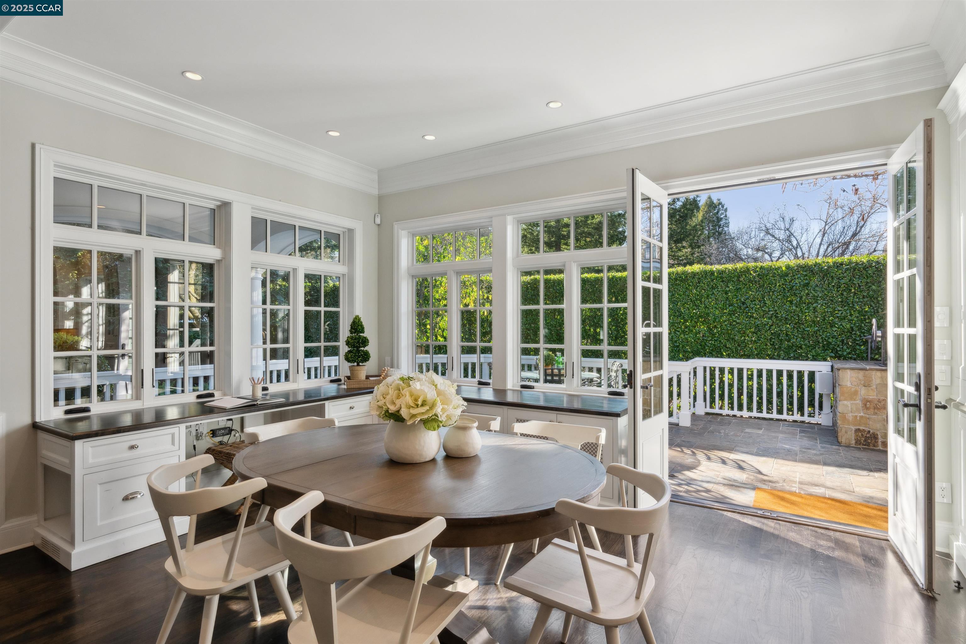 Detail Gallery Image 19 of 53 For 755 Old Jonas Hill Rd, Lafayette,  CA 94549 - 4 Beds | 3/1 Baths