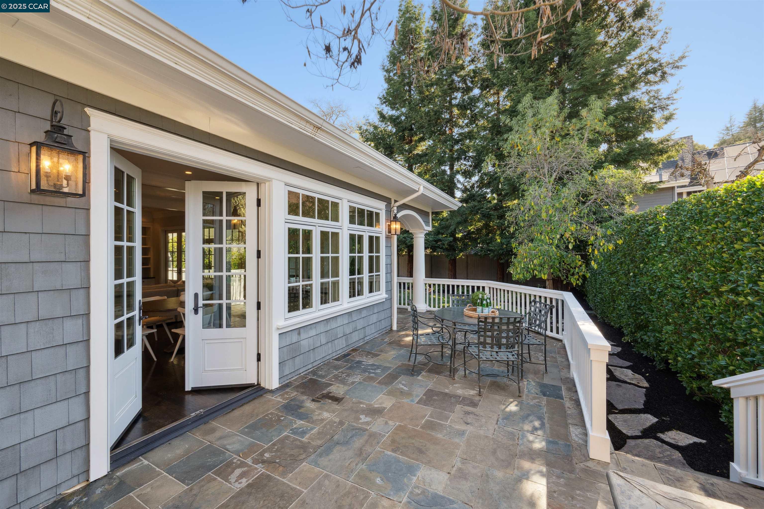 Detail Gallery Image 22 of 53 For 755 Old Jonas Hill Rd, Lafayette,  CA 94549 - 4 Beds | 3/1 Baths