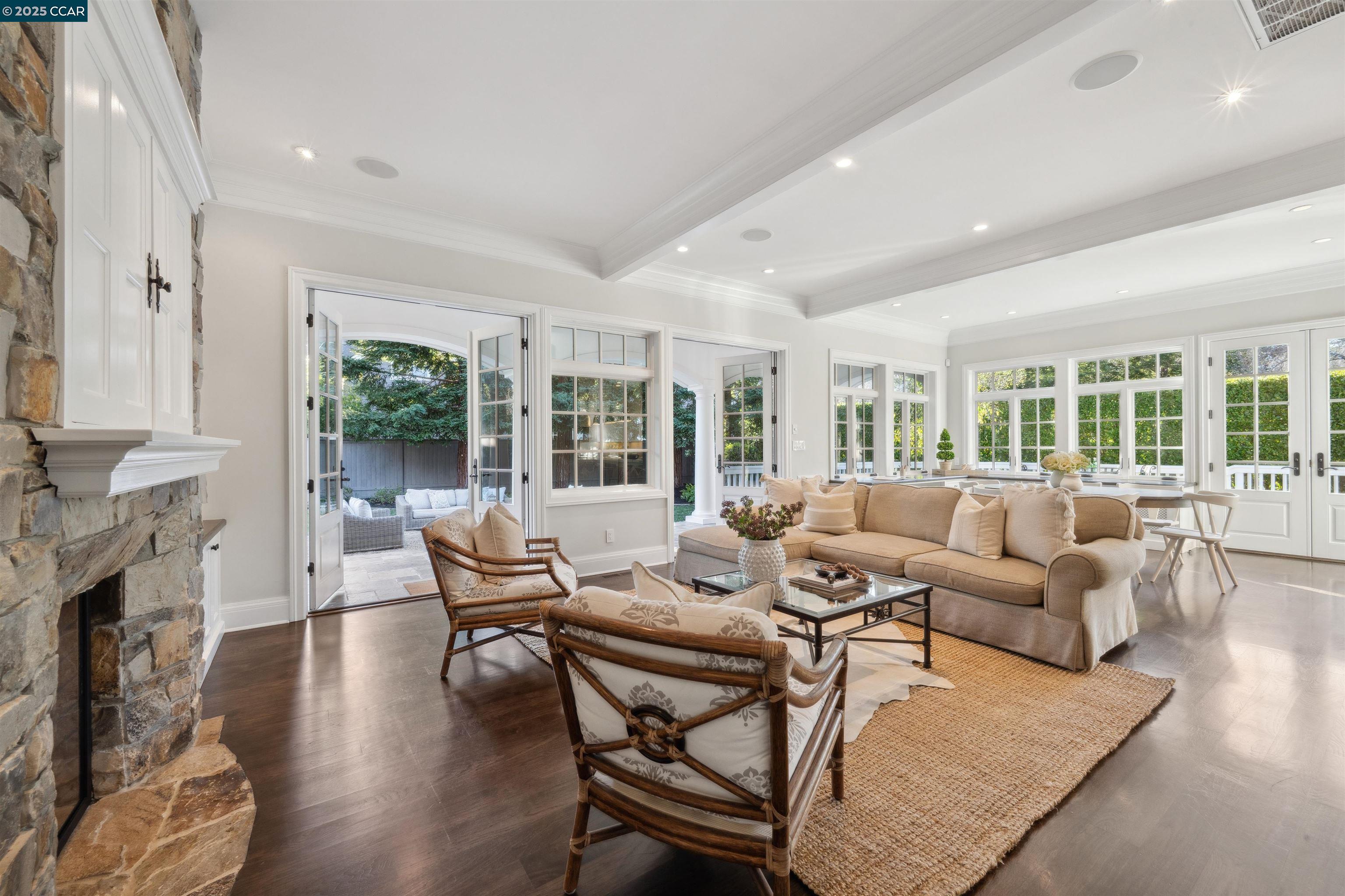 Detail Gallery Image 24 of 53 For 755 Old Jonas Hill Rd, Lafayette,  CA 94549 - 4 Beds | 3/1 Baths
