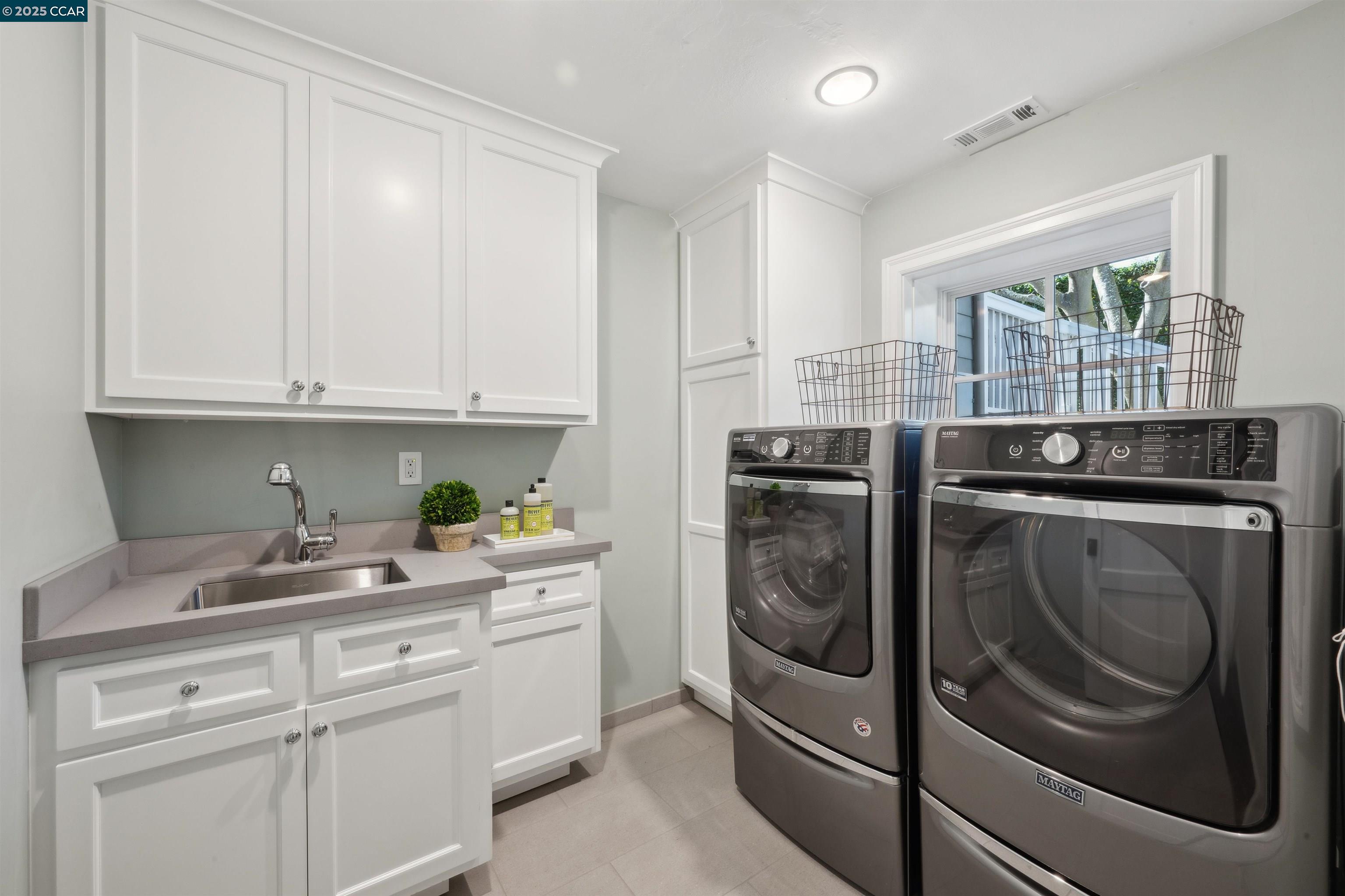 Detail Gallery Image 43 of 53 For 755 Old Jonas Hill Rd, Lafayette,  CA 94549 - 4 Beds | 3/1 Baths