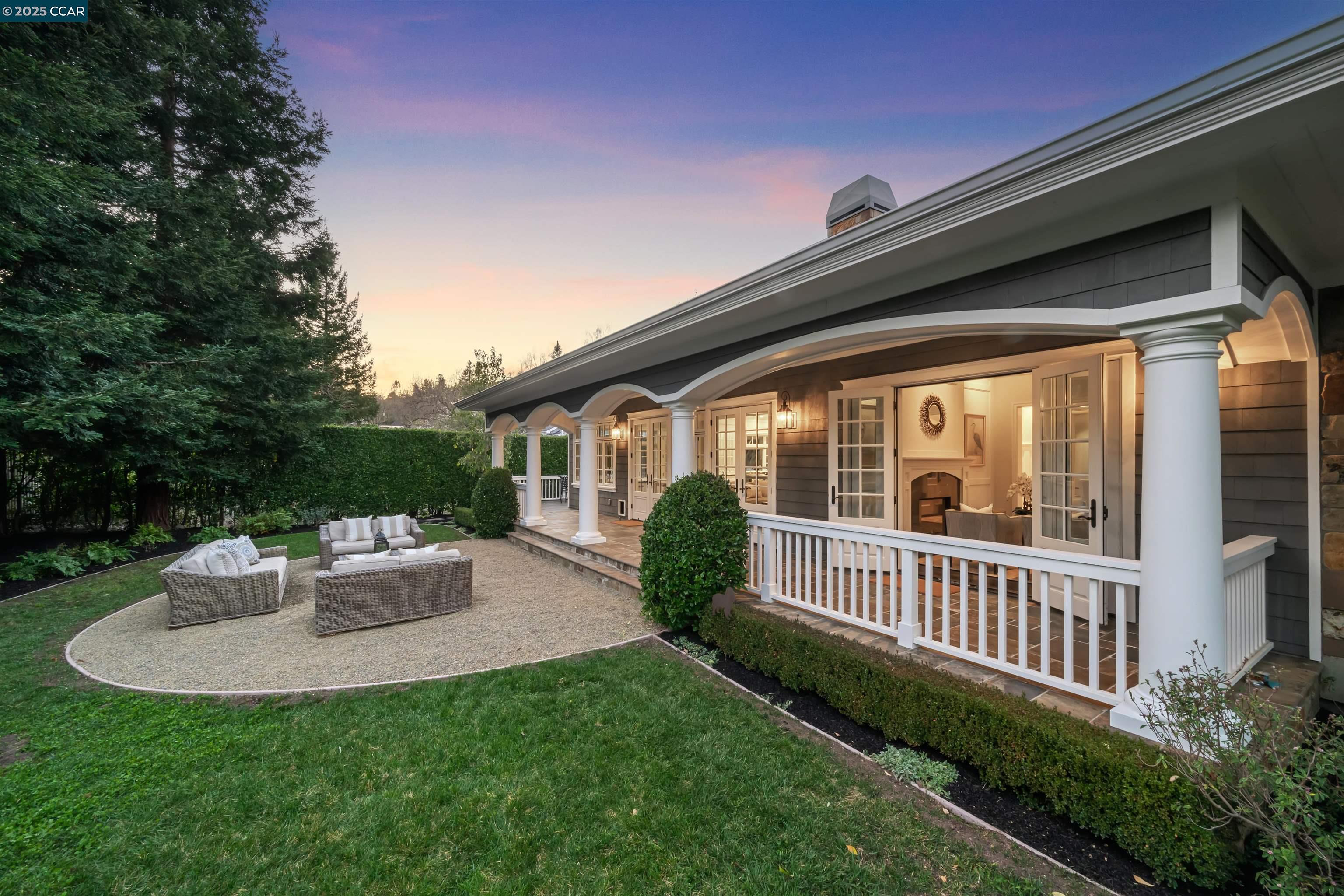 Detail Gallery Image 10 of 53 For 755 Old Jonas Hill Rd, Lafayette,  CA 94549 - 4 Beds | 3/1 Baths