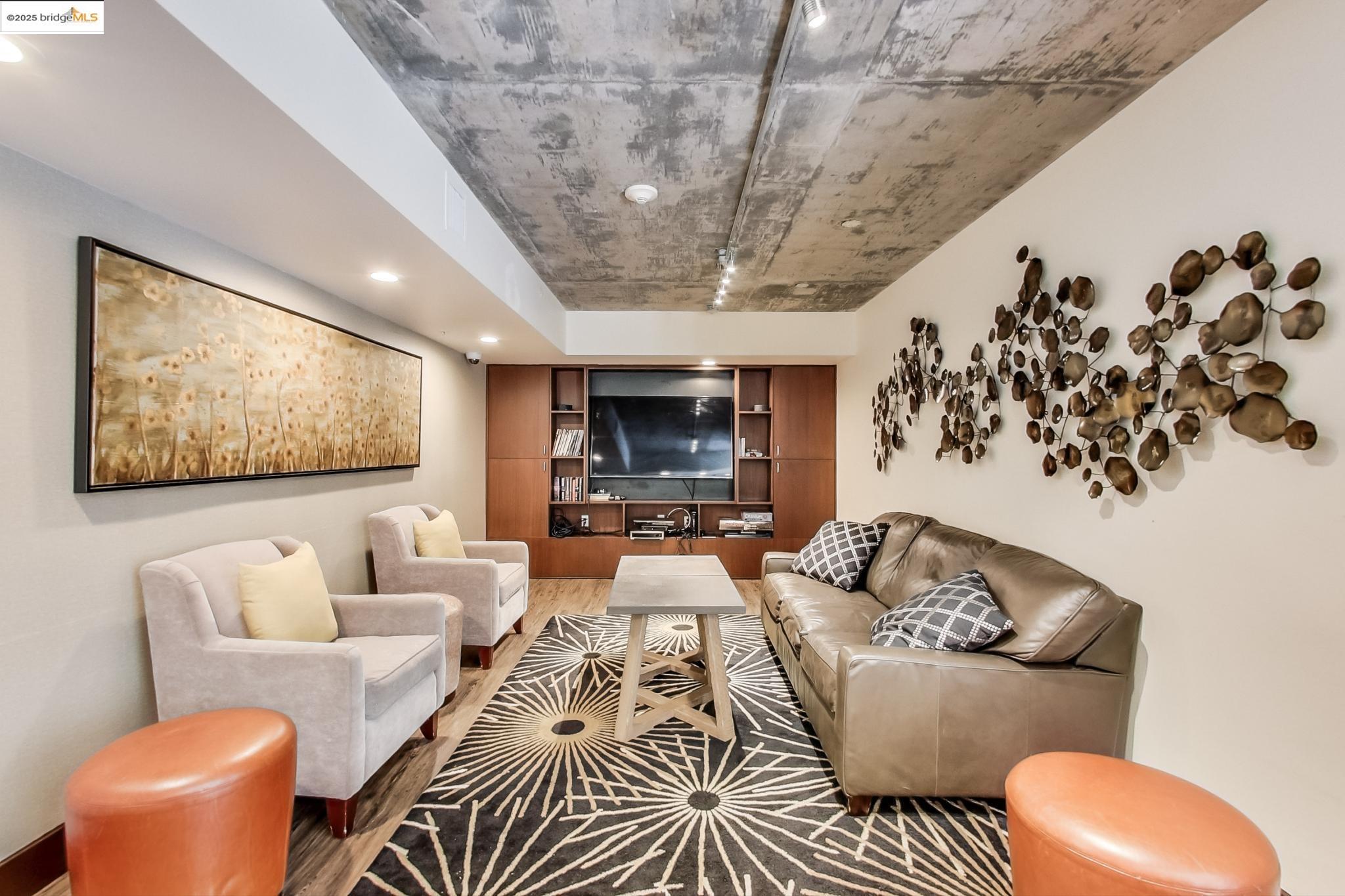 311 Oak St # 804, Oakland, California 94607, 1 Bedroom Bedrooms, 2 Rooms Rooms,1 BathroomBathrooms,Residential Lease,For Rent,311 Oak St # 804,41103075