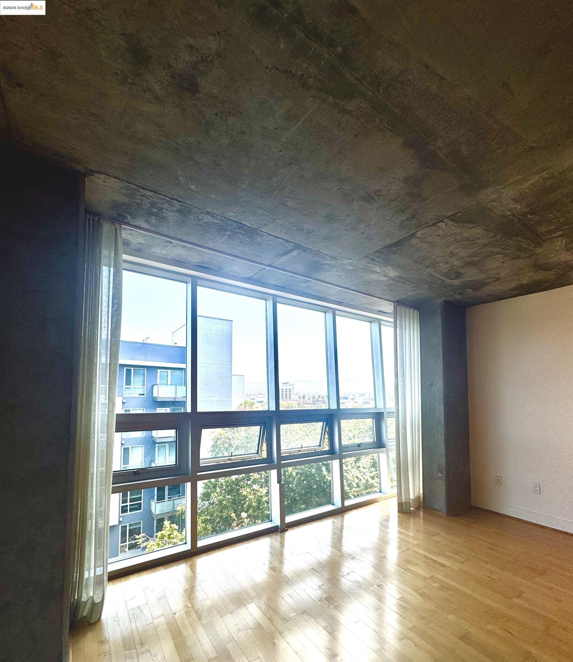 311 Oak St # 804, Oakland, California 94607, 1 Bedroom Bedrooms, 2 Rooms Rooms,1 BathroomBathrooms,Residential Lease,For Rent,311 Oak St # 804,41103075