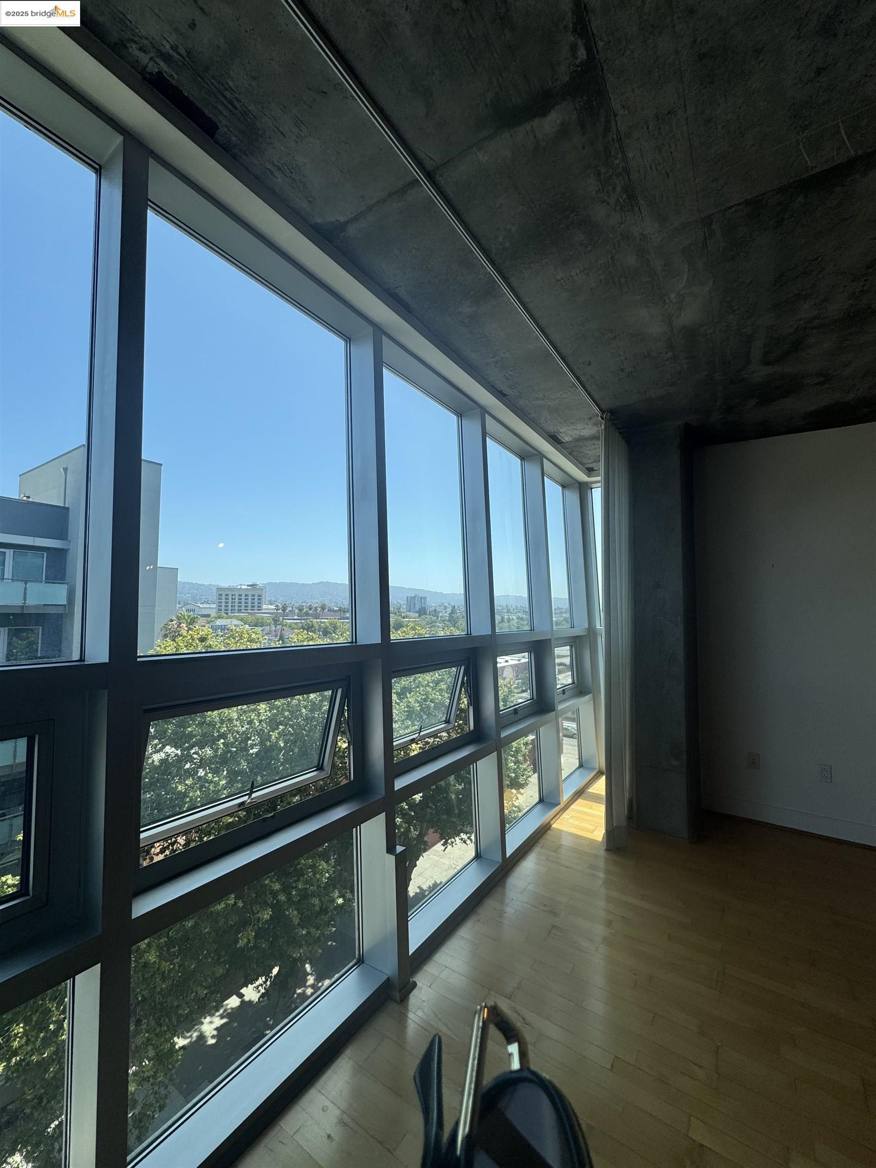 311 Oak St # 804, Oakland, California 94607, 1 Bedroom Bedrooms, 2 Rooms Rooms,1 BathroomBathrooms,Residential Lease,For Rent,311 Oak St # 804,41103075