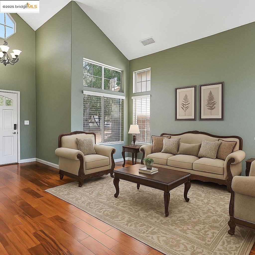 Detail Gallery Image 12 of 60 For 3759 Pine Hollow Way, Antelope,  CA 95843 - 4 Beds | 2/1 Baths