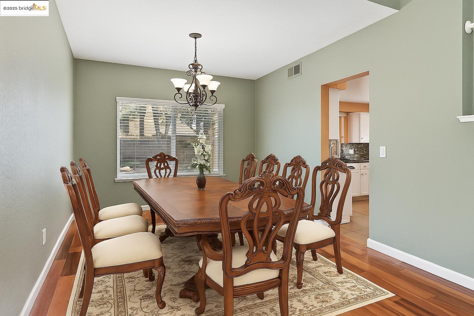 Detail Gallery Image 16 of 60 For 3759 Pine Hollow Way, Antelope,  CA 95843 - 4 Beds | 2/1 Baths