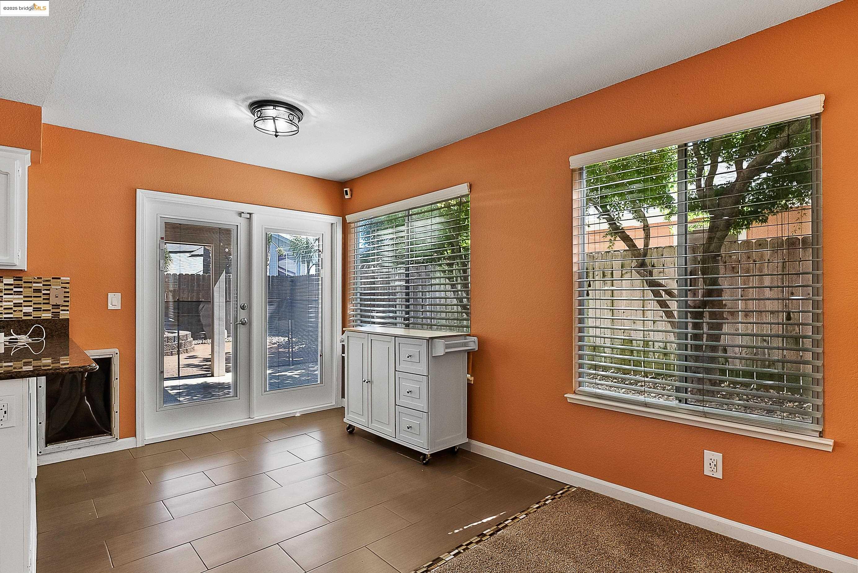 Detail Gallery Image 24 of 60 For 3759 Pine Hollow Way, Antelope,  CA 95843 - 4 Beds | 2/1 Baths