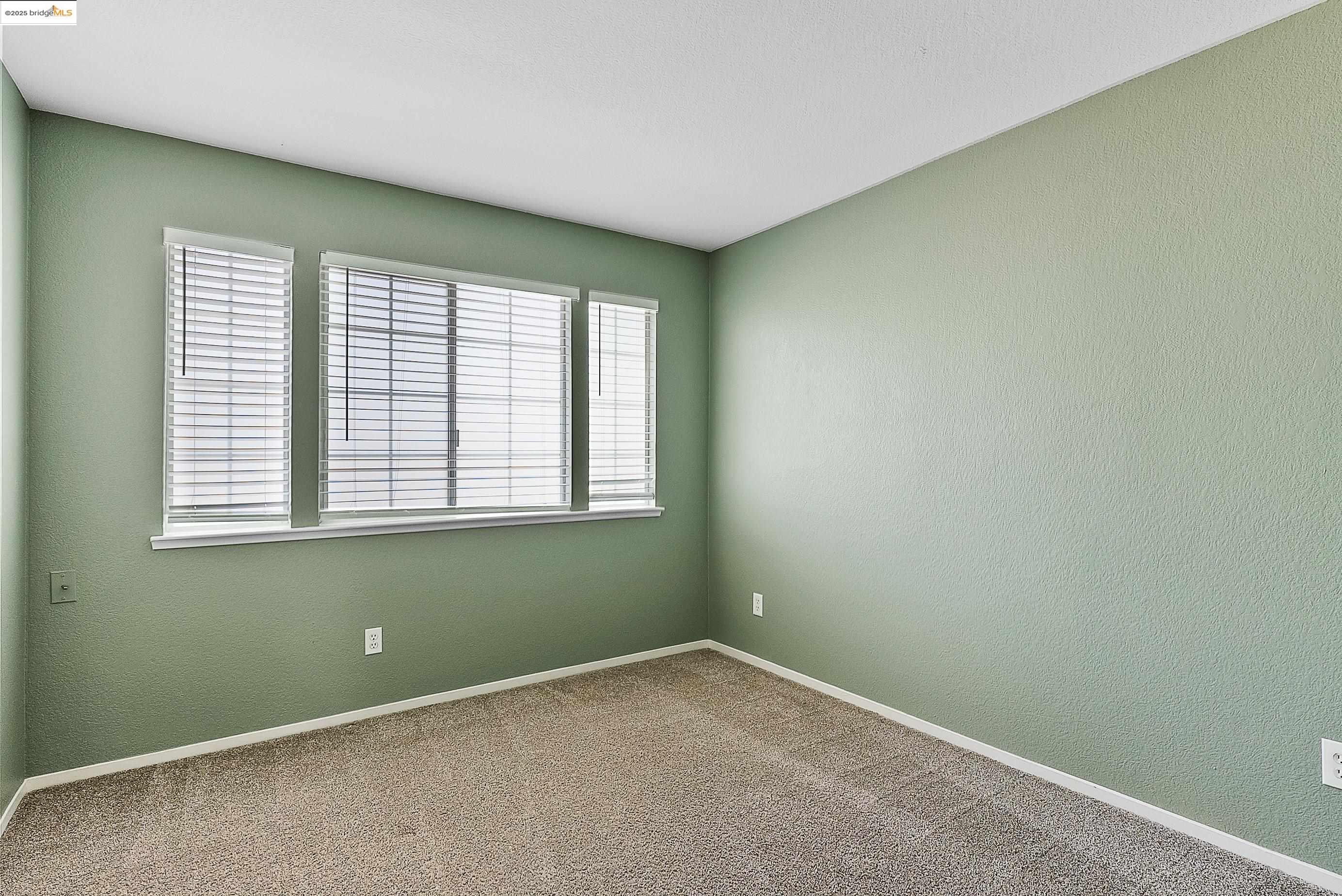 Detail Gallery Image 30 of 60 For 3759 Pine Hollow Way, Antelope,  CA 95843 - 4 Beds | 2/1 Baths