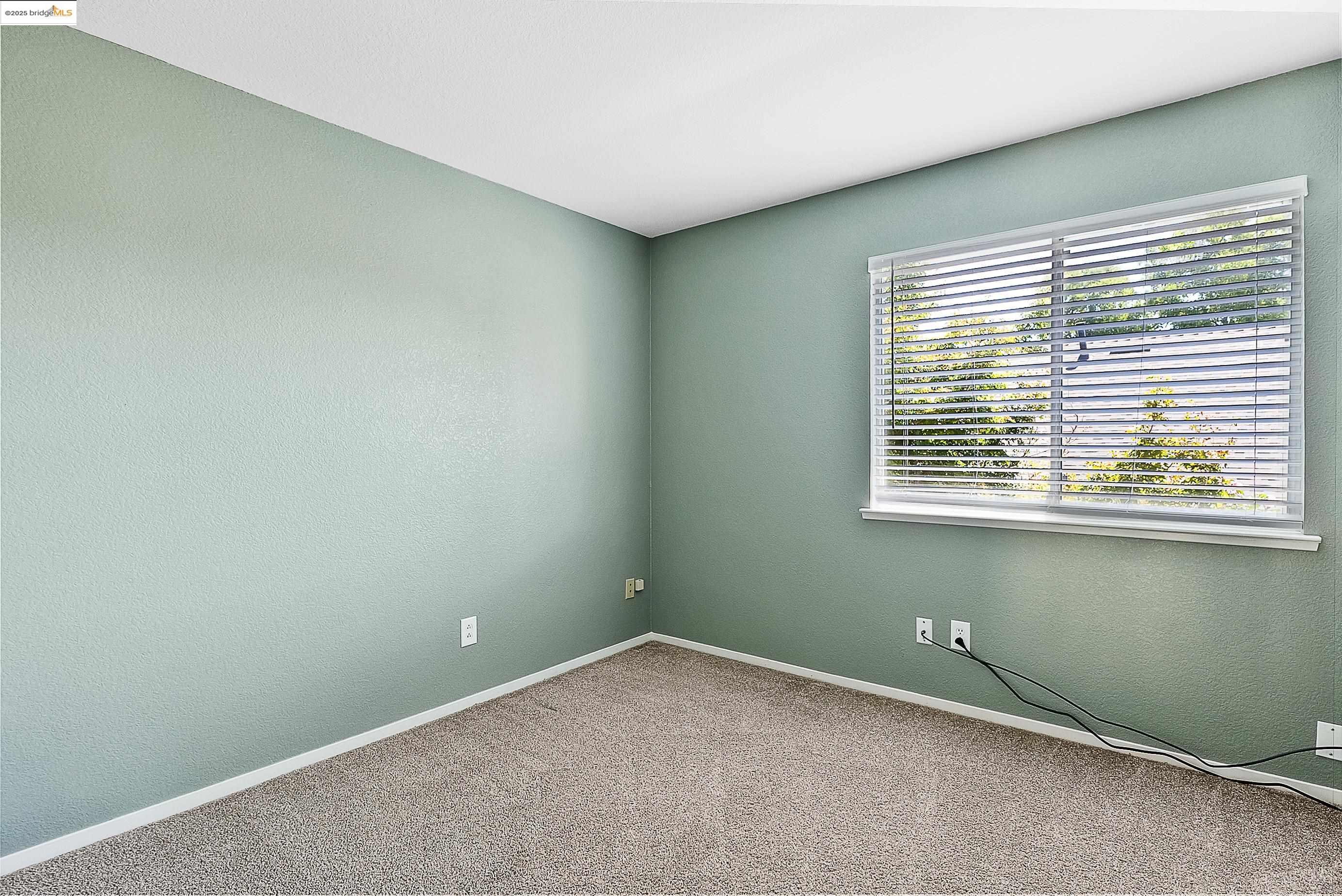 Detail Gallery Image 33 of 60 For 3759 Pine Hollow Way, Antelope,  CA 95843 - 4 Beds | 2/1 Baths