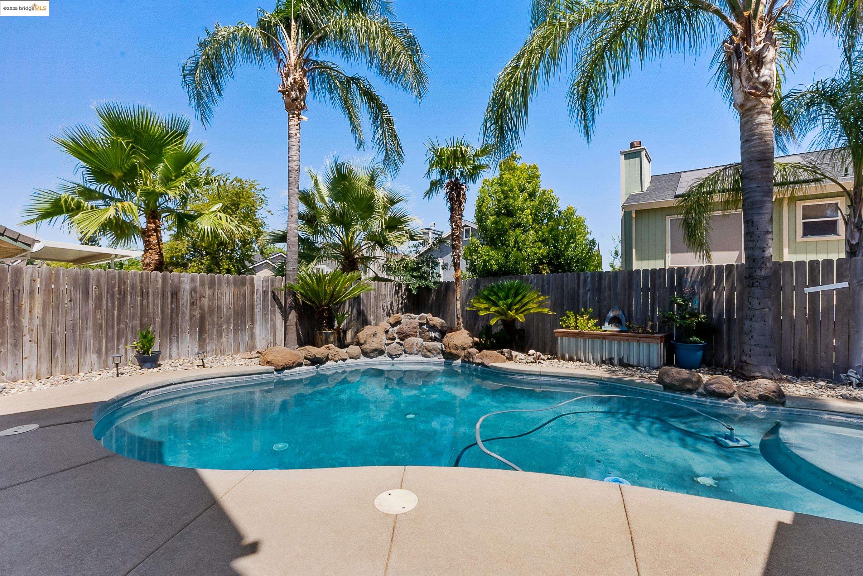 Detail Gallery Image 52 of 60 For 3759 Pine Hollow Way, Antelope,  CA 95843 - 4 Beds | 2/1 Baths