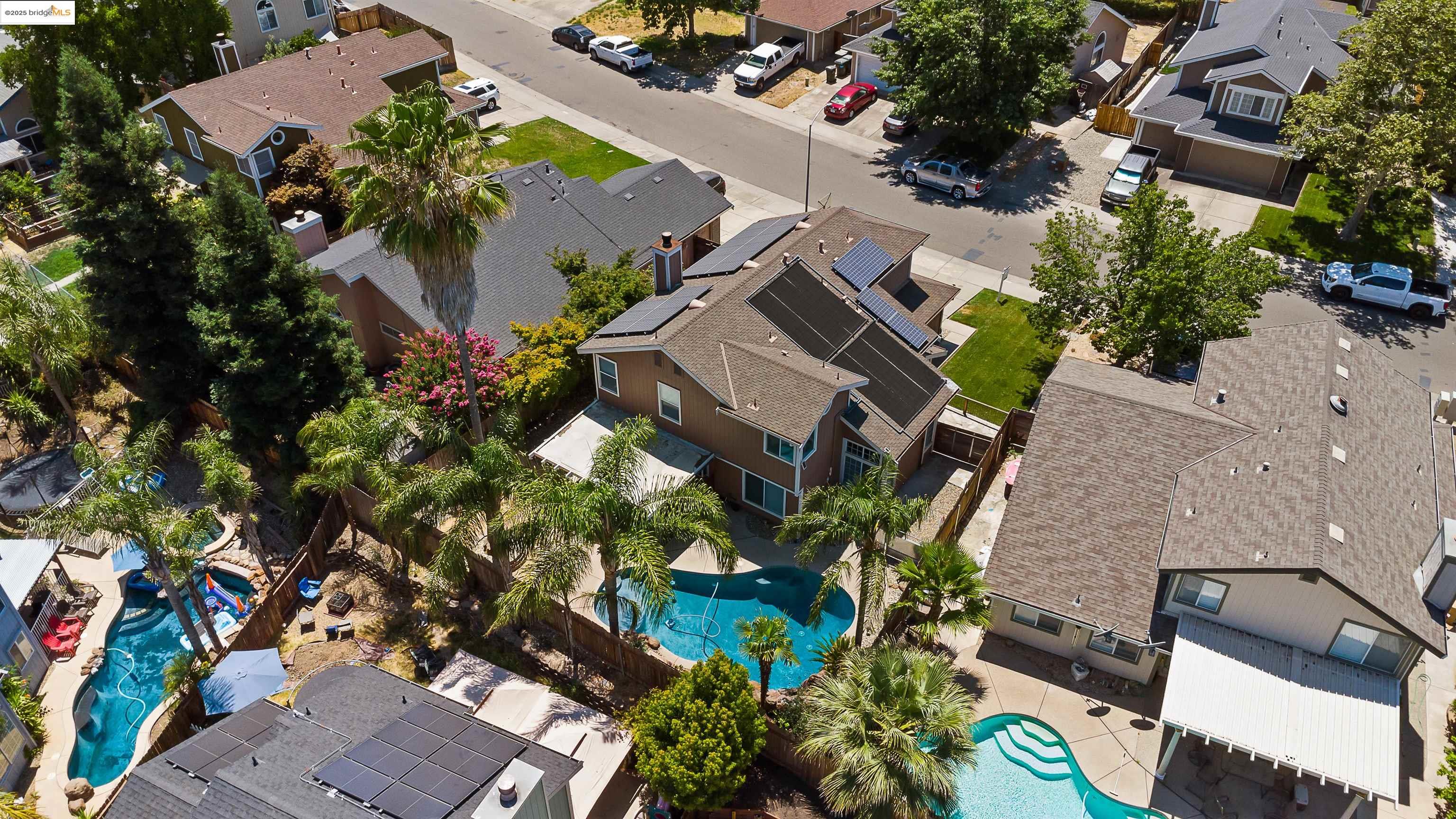 Detail Gallery Image 7 of 60 For 3759 Pine Hollow Way, Antelope,  CA 95843 - 4 Beds | 2/1 Baths