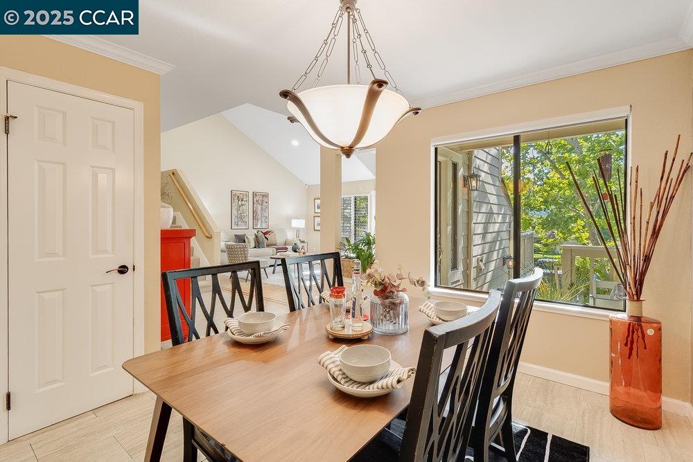 Detail Gallery Image 13 of 41 For 325 Beacon Ridge Ln, Walnut Creek,  CA 94597 - 3 Beds | 3/1 Baths