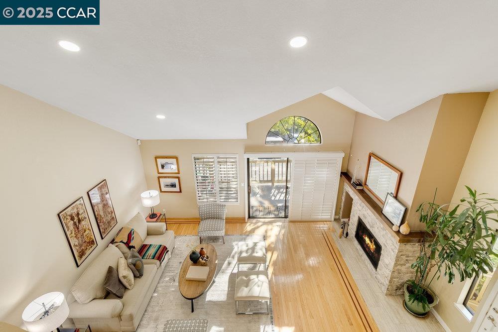 Detail Gallery Image 22 of 41 For 325 Beacon Ridge Ln, Walnut Creek,  CA 94597 - 3 Beds | 3/1 Baths