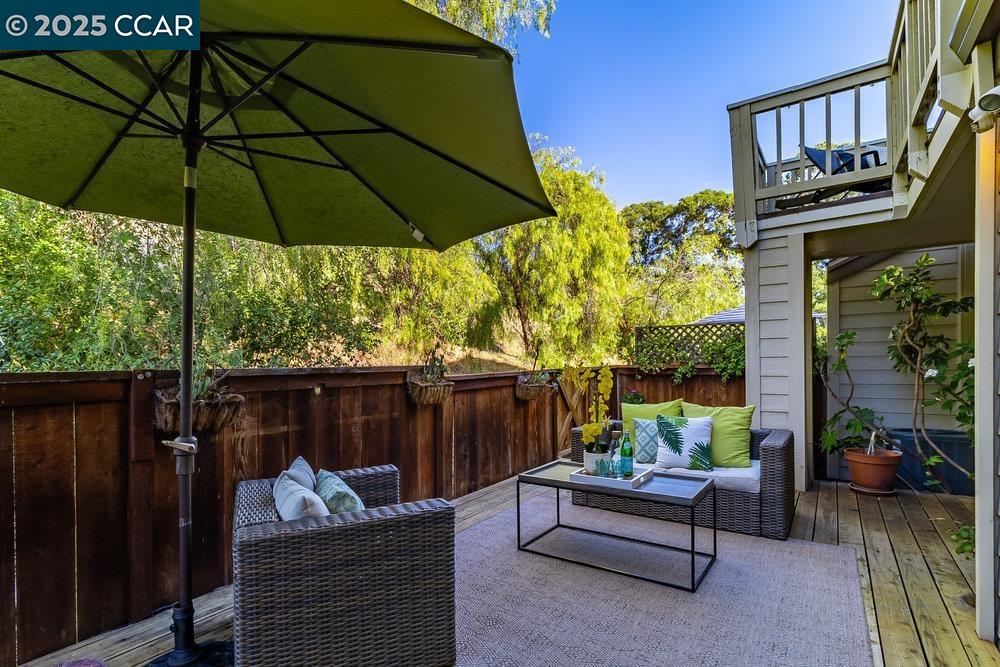 Detail Gallery Image 34 of 41 For 325 Beacon Ridge Ln, Walnut Creek,  CA 94597 - 3 Beds | 3/1 Baths