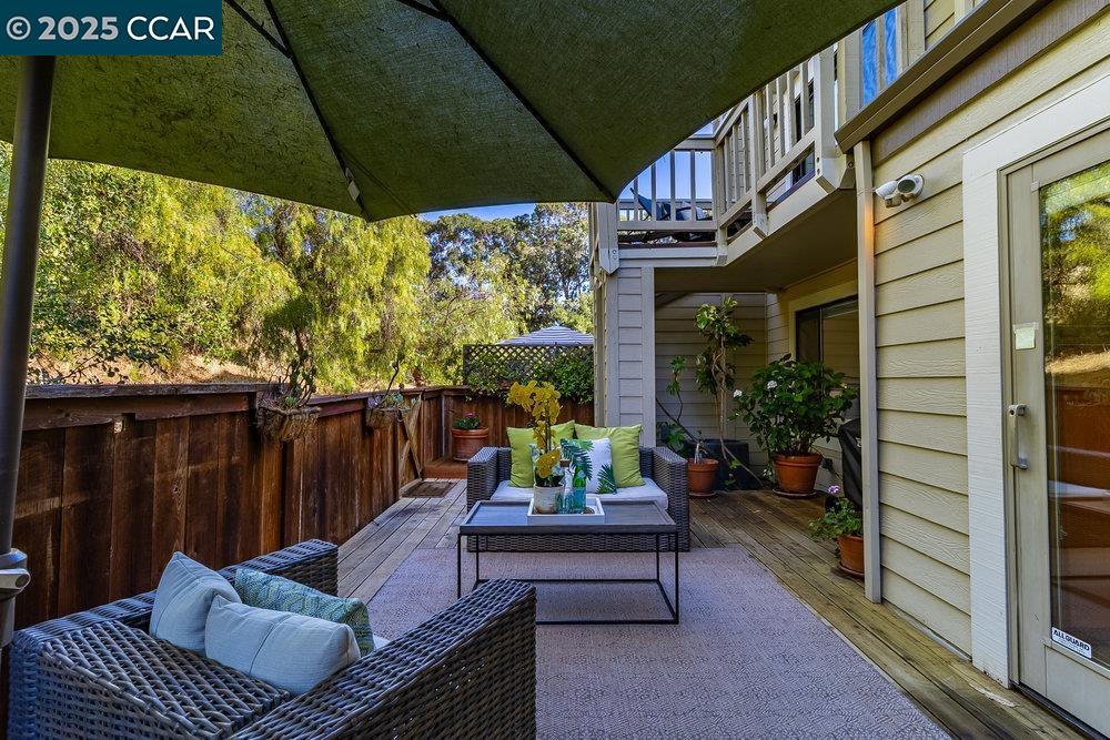 Detail Gallery Image 35 of 41 For 325 Beacon Ridge Ln, Walnut Creek,  CA 94597 - 3 Beds | 3/1 Baths