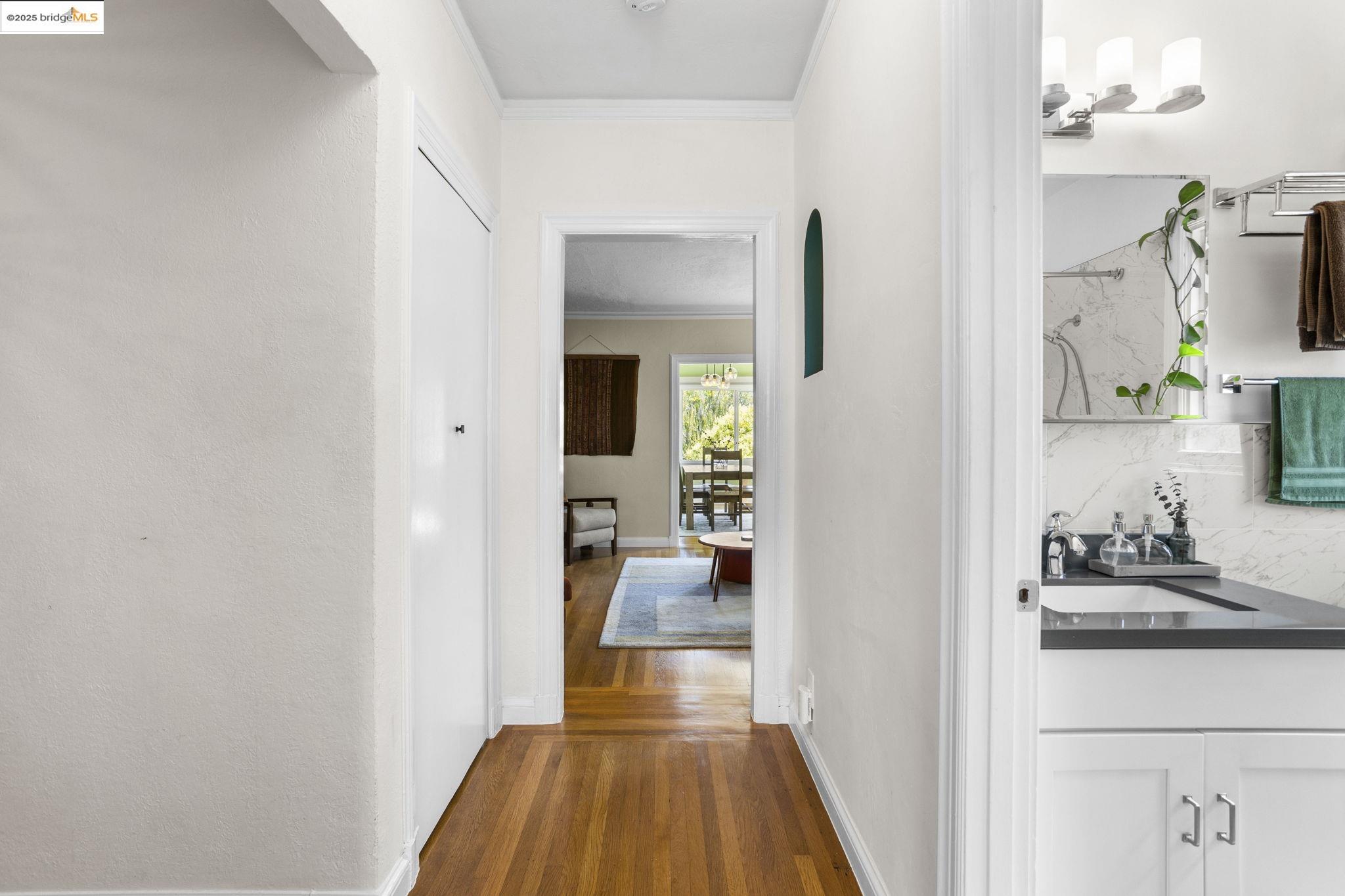 1222 Hollywood Ave, Oakland, California 94602, 1 Bedroom Bedrooms, 4 Rooms Rooms,1 BathroomBathrooms,Residential,For Sale,1222 Hollywood Ave,41103078