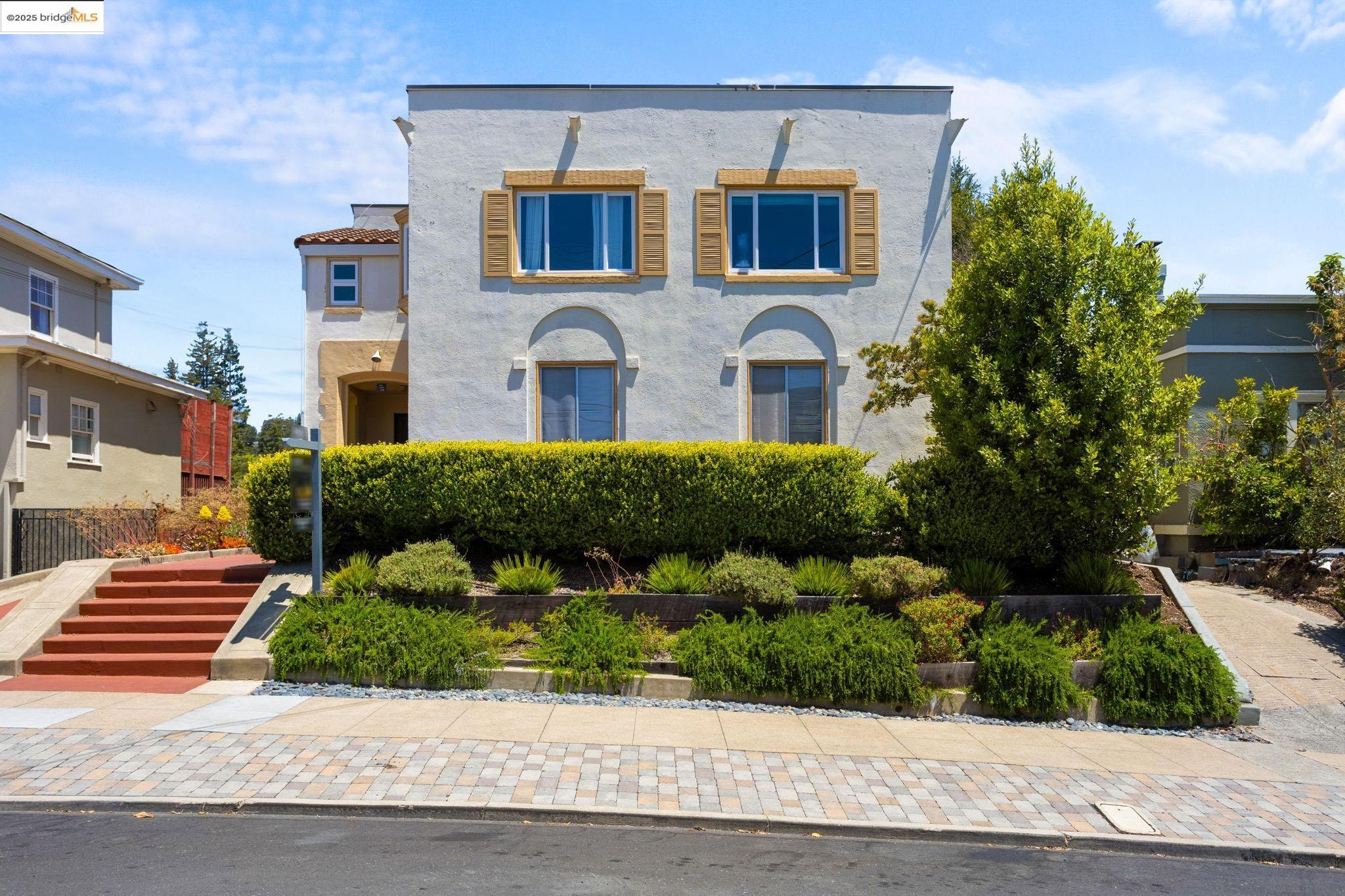 1222 Hollywood Ave, Oakland, California 94602, 1 Bedroom Bedrooms, 4 Rooms Rooms,1 BathroomBathrooms,Residential,For Sale,1222 Hollywood Ave,41103078