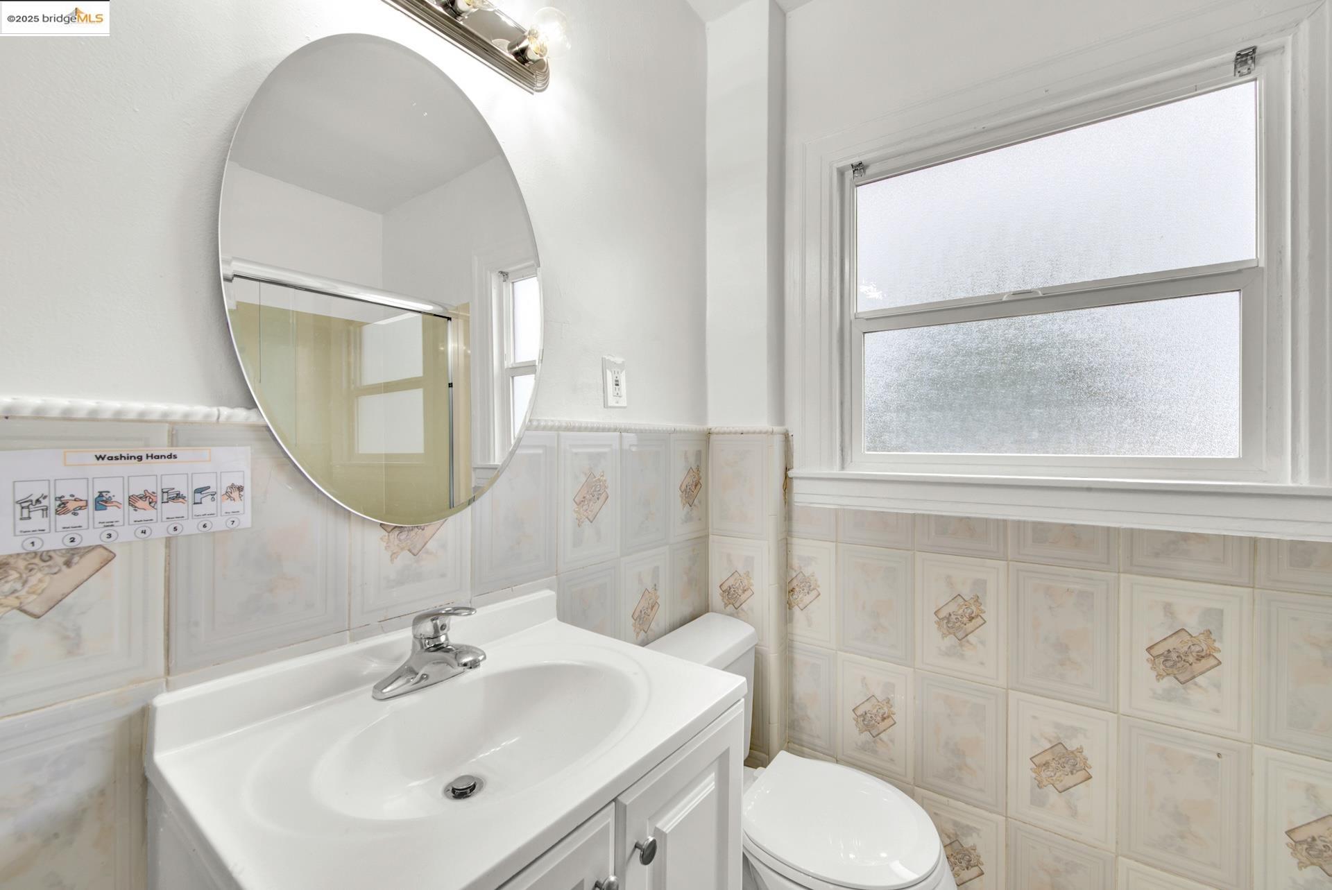 Detail Gallery Image 30 of 60 For 1009 106th Ave, Oakland,  CA 94603 - 2 Beds | 1 Baths
