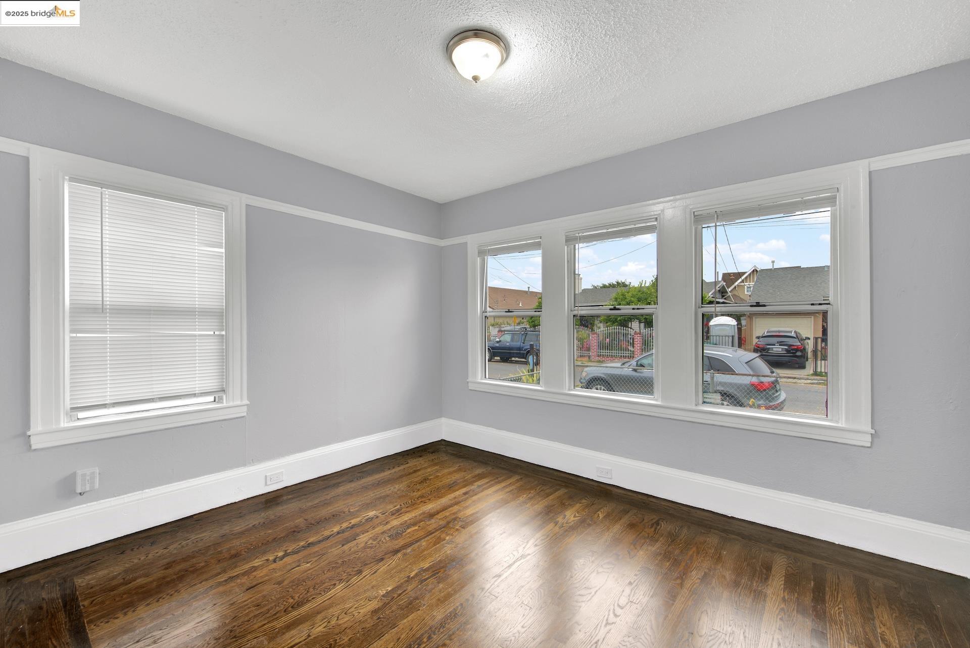 Detail Gallery Image 32 of 60 For 1009 106th Ave, Oakland,  CA 94603 - 2 Beds | 1 Baths