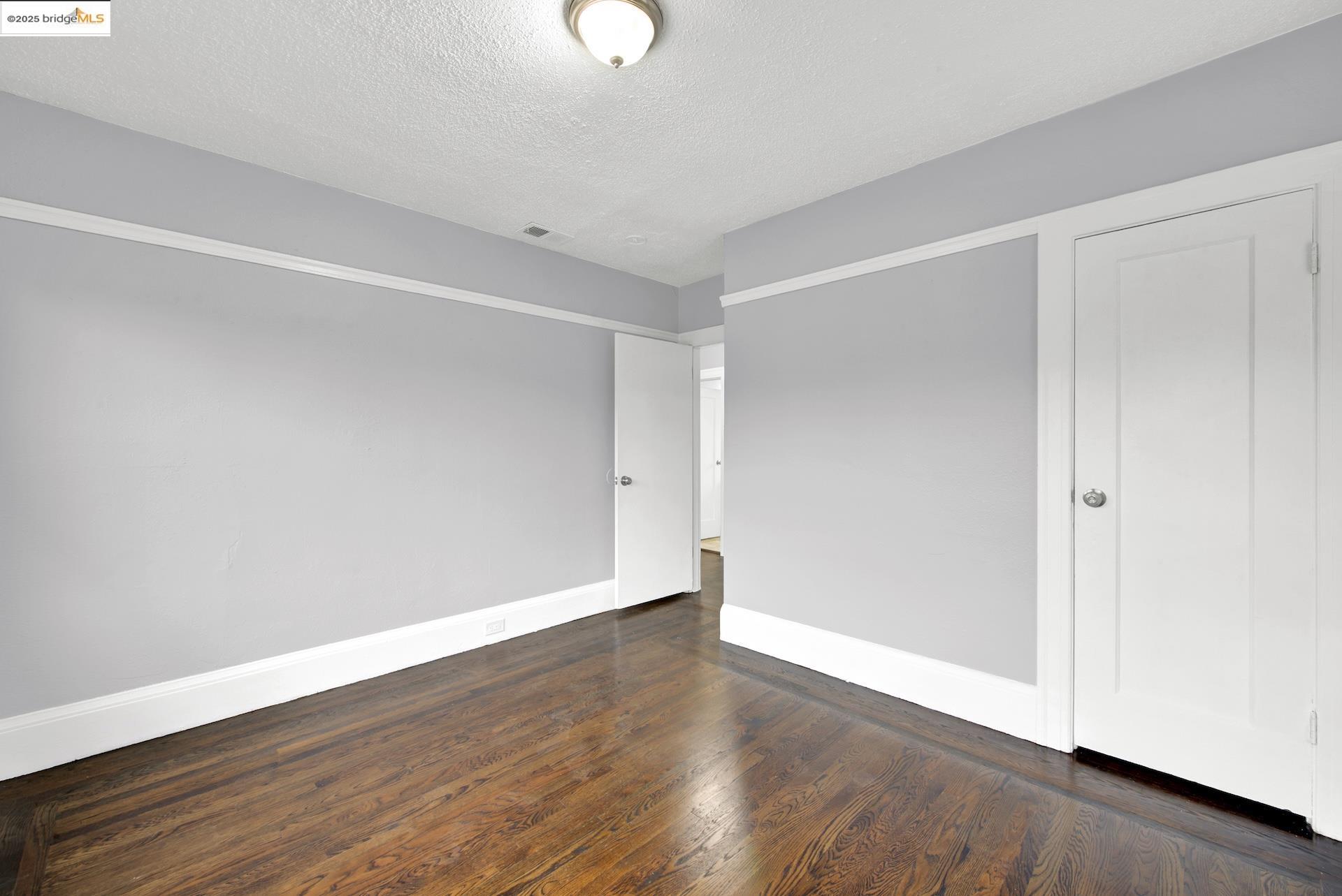 Detail Gallery Image 36 of 60 For 1009 106th Ave, Oakland,  CA 94603 - 2 Beds | 1 Baths