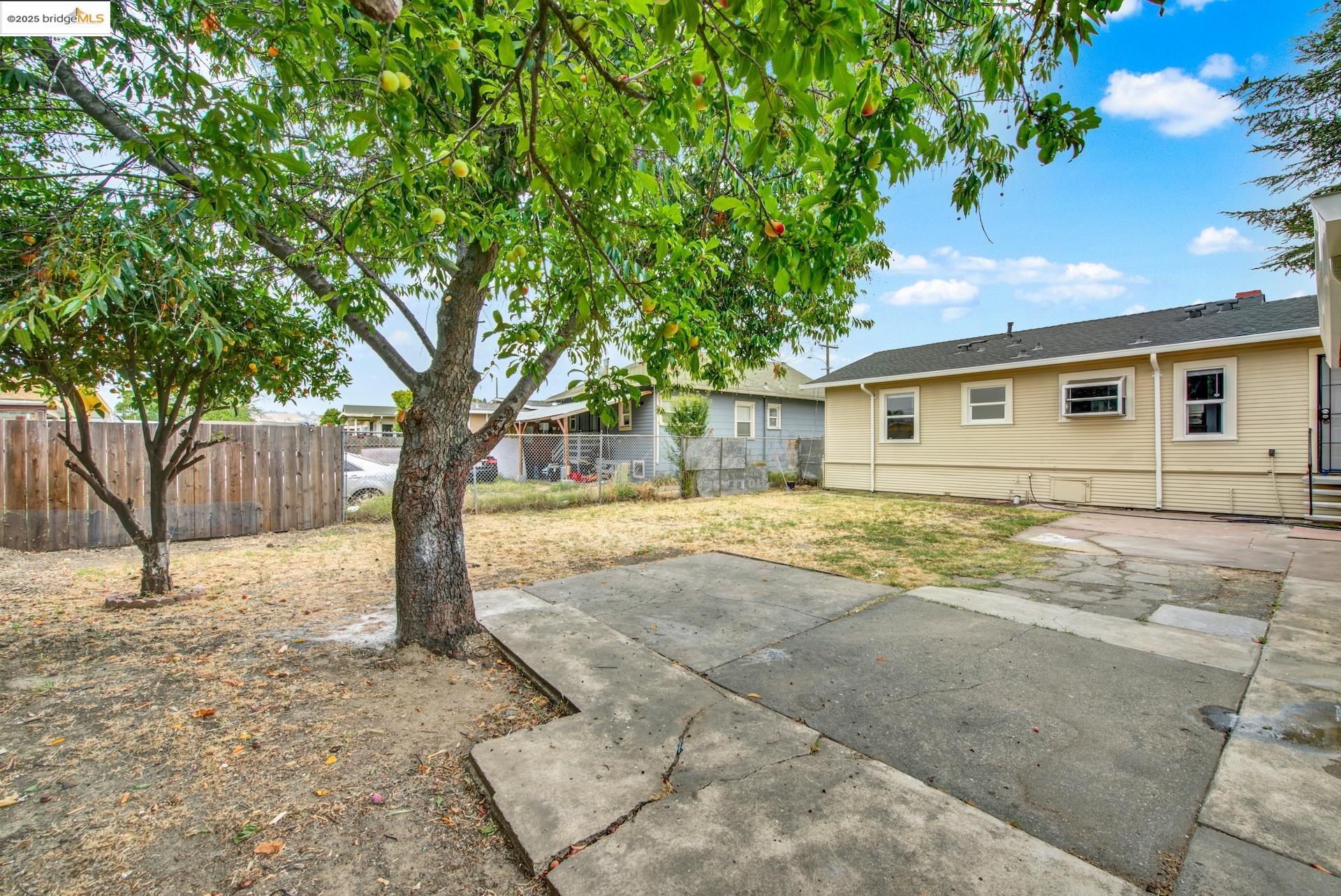 Detail Gallery Image 52 of 60 For 1009 106th Ave, Oakland,  CA 94603 - 2 Beds | 1 Baths