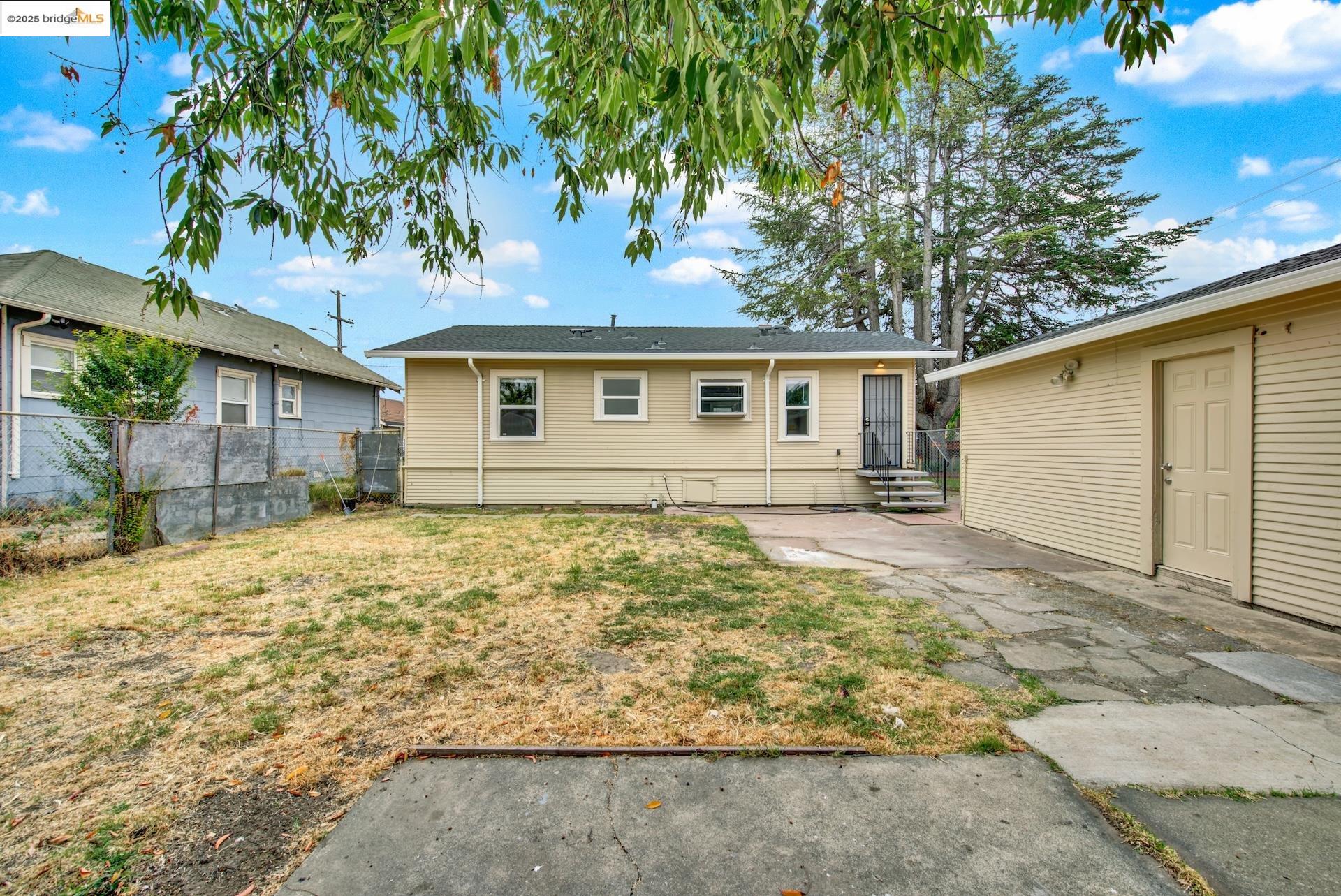Detail Gallery Image 53 of 60 For 1009 106th Ave, Oakland,  CA 94603 - 2 Beds | 1 Baths