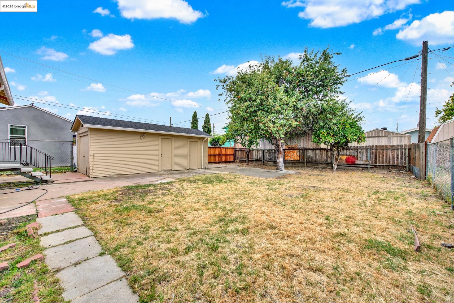 Detail Gallery Image 55 of 60 For 1009 106th Ave, Oakland,  CA 94603 - 2 Beds | 1 Baths