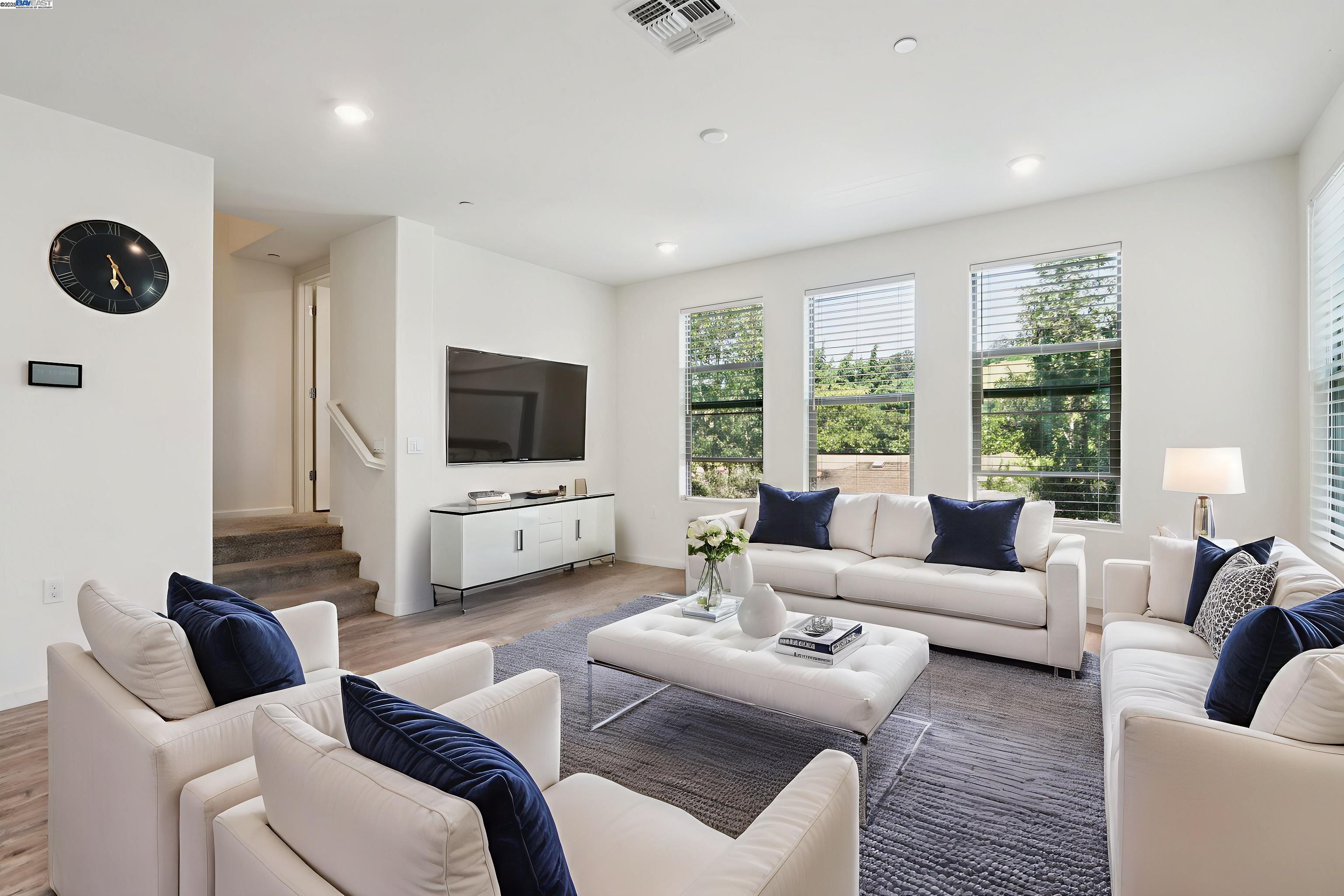 Photo #9: 41103083 Listing: Photo #9