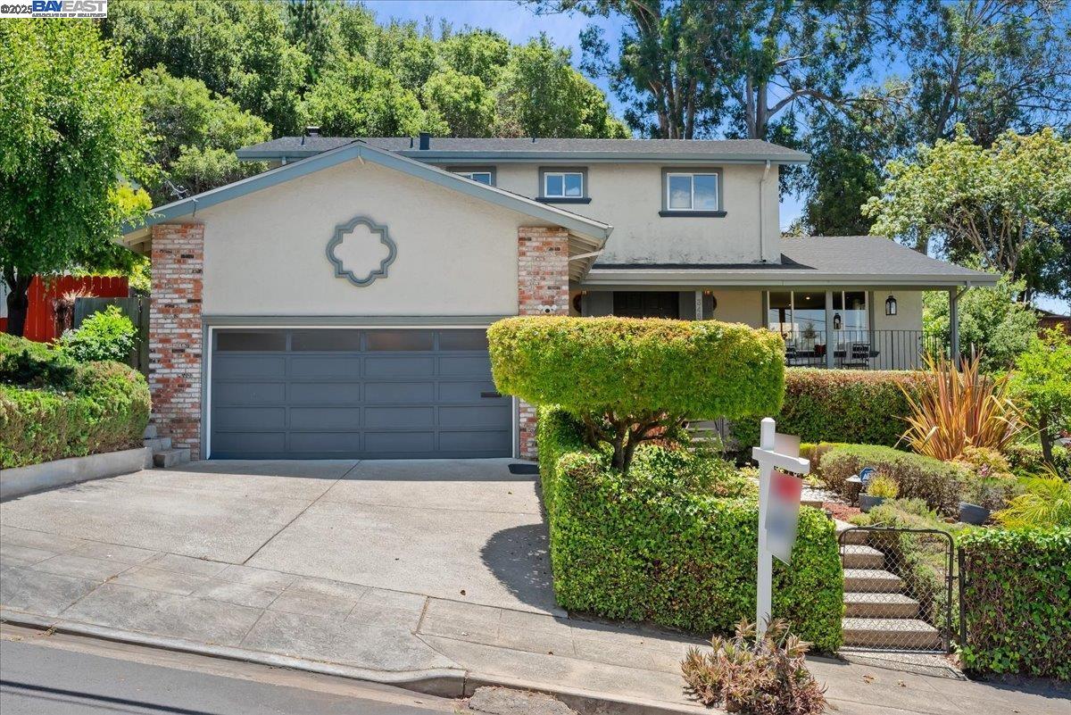 Detail Gallery Image 2 of 44 For 3457 Hackamore Dr, Hayward,  CA 94541 - 4 Beds | 3 Baths